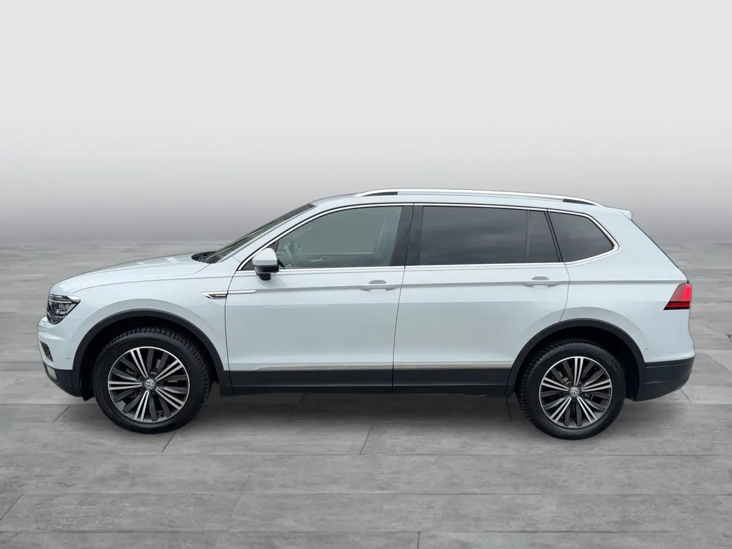 Volkswagen Tiguan Allspace CL TDI 4MOTION DSG Silber - 2