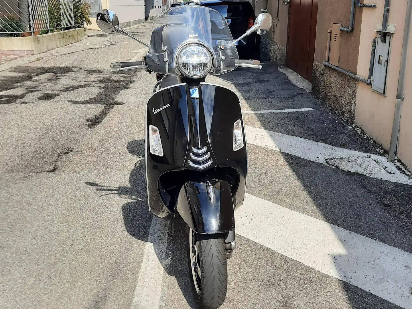 Vespa GTS 300 abs Nero - 1