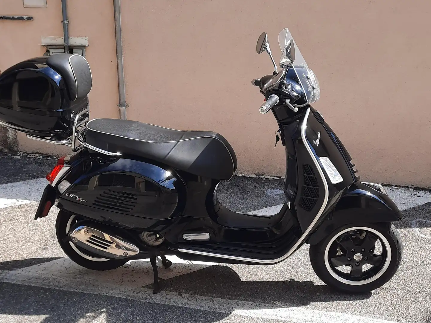Vespa GTS 300 abs Nero - 2