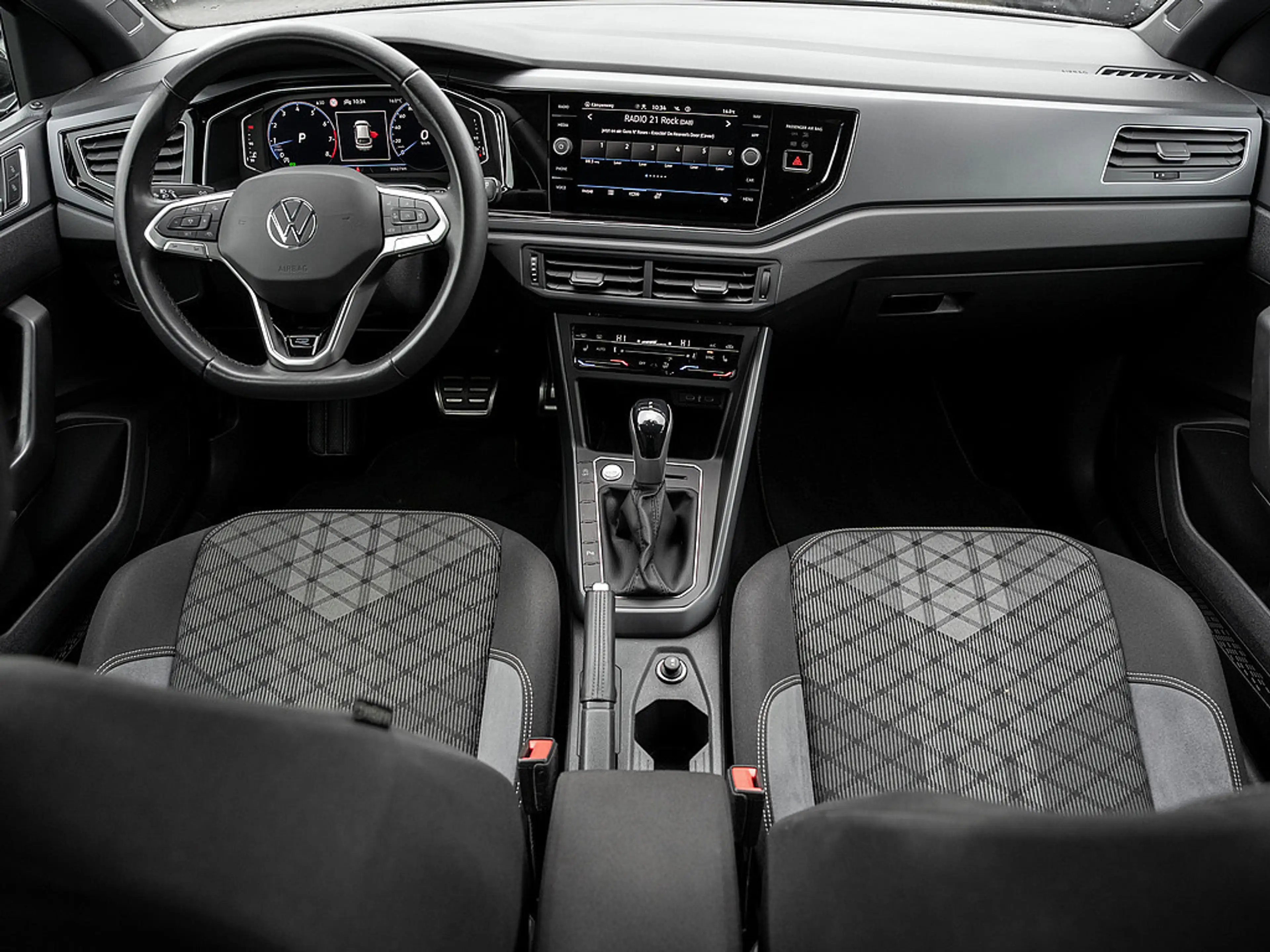 Volkswagen Taigo 1.5 TSI R-Line KAM MATRIX SHZ PDC NAVI — photo 7