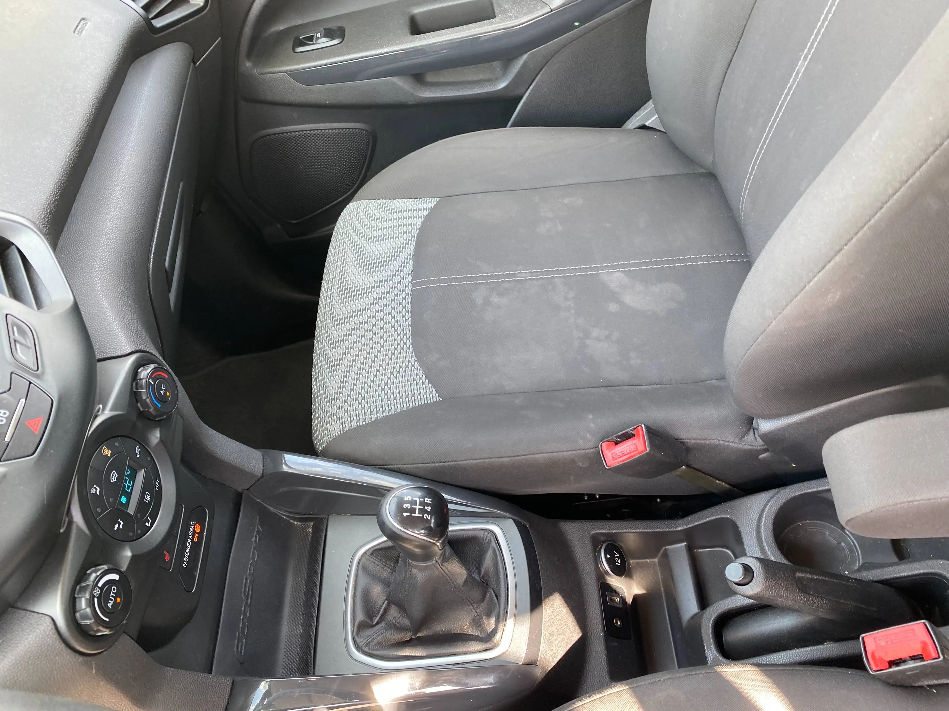 Ford EcoSport Trend 1.0 Navi/STHZ/Tempomat — photo 6