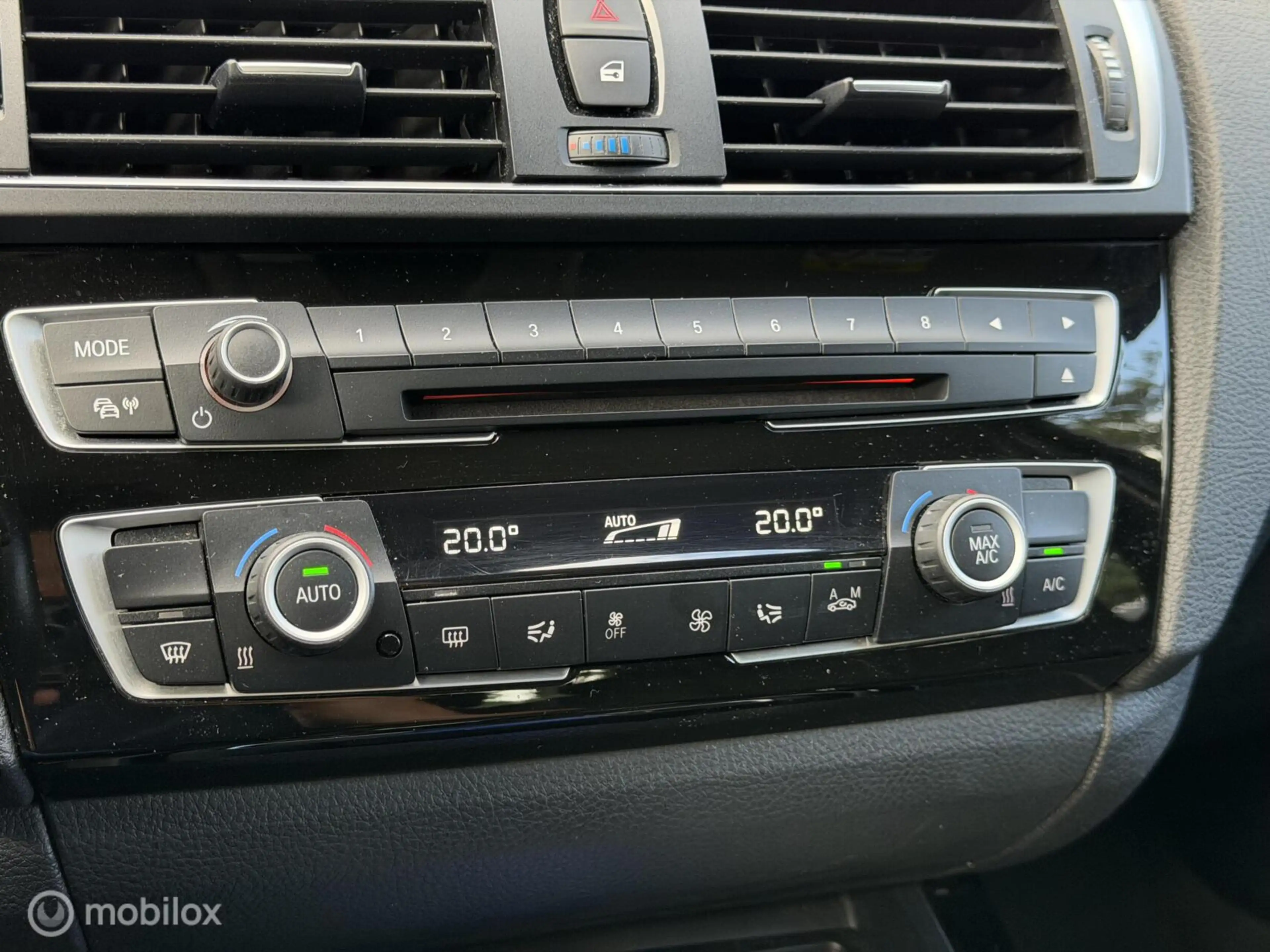 BMW 118 1-serie 118i LCi Sport LED Sportstoelen Climate OR — photo 16