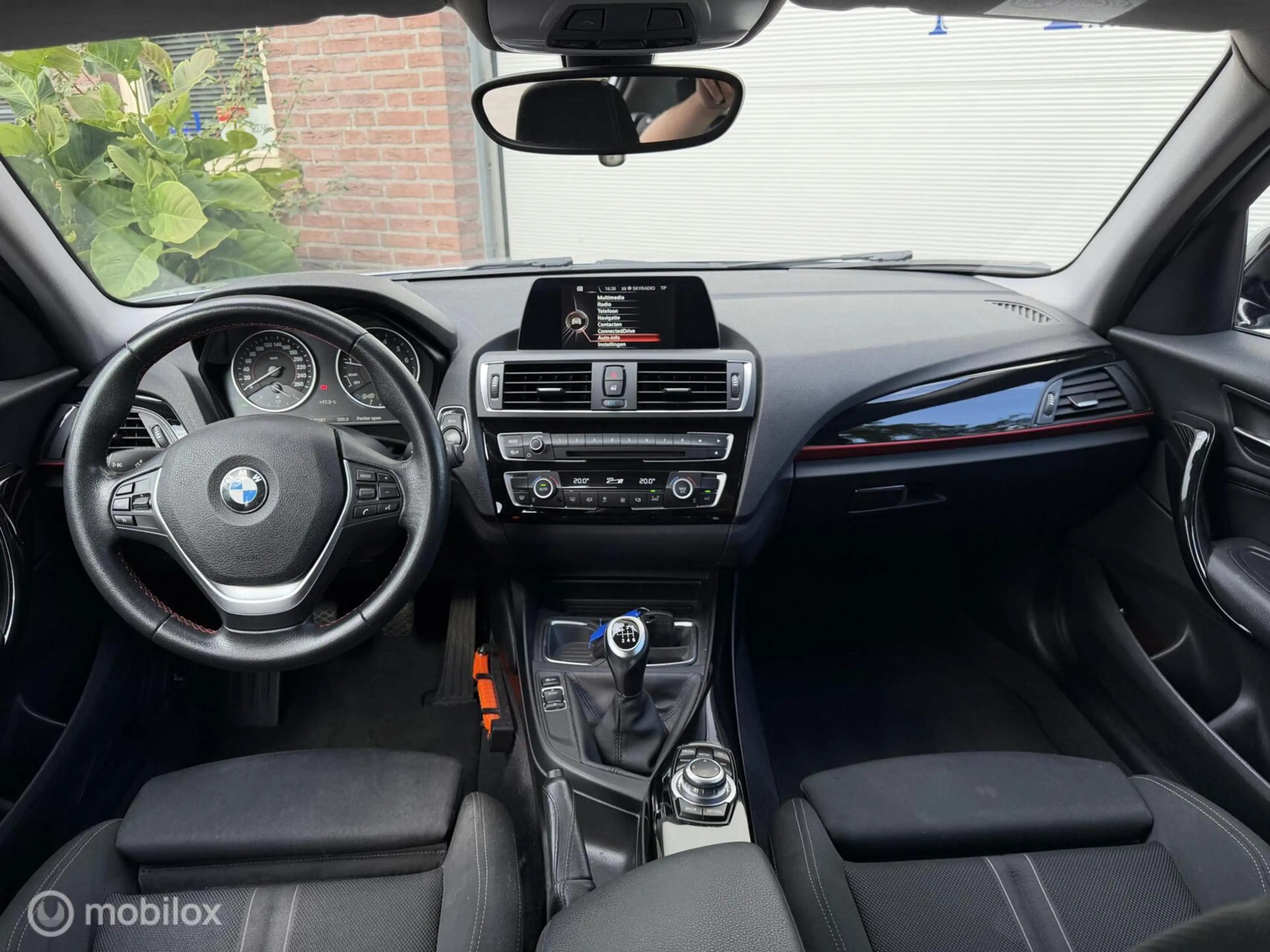 BMW 118 1-serie 118i LCi Sport LED Sportstoelen Climate OR — photo 4