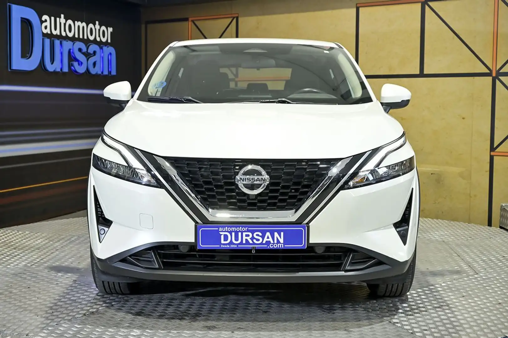 Nissan Qashqai DIGT 116kW 158CV mHEV Xtronic Acenta Weiß - 2
