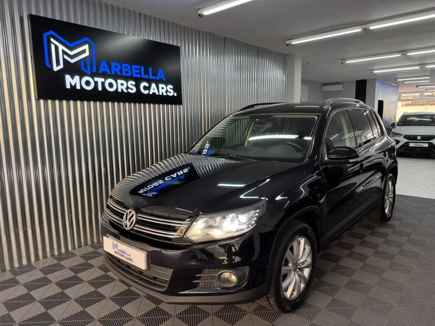 Volkswagen Tiguan 2.0TDI BMT Advance 4x2 110 Noir - 1