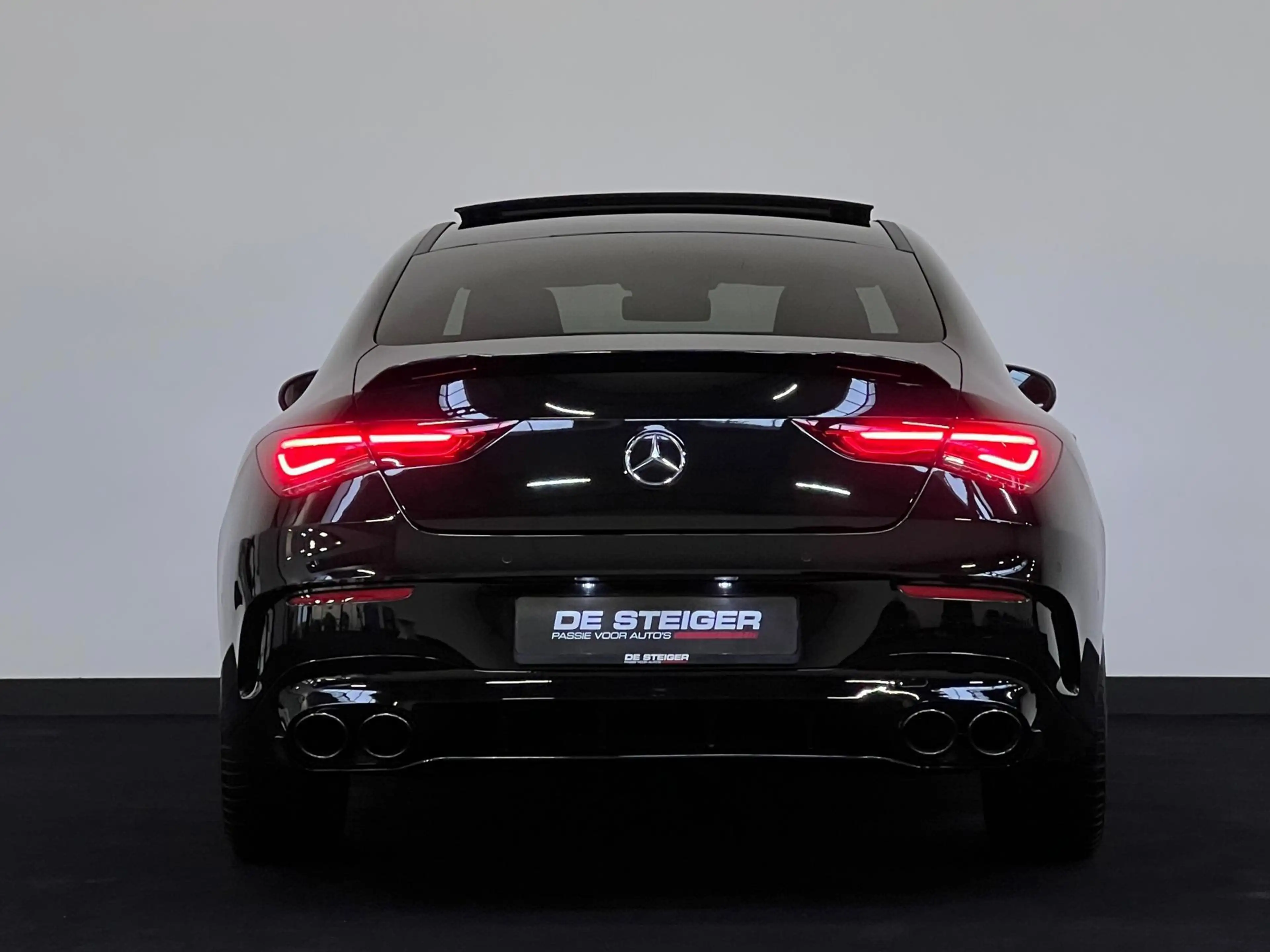 Mercedes-Benz CLA 45 AMG 250 e S BLACKPACK Memory Burmester Sfeer — photo 5