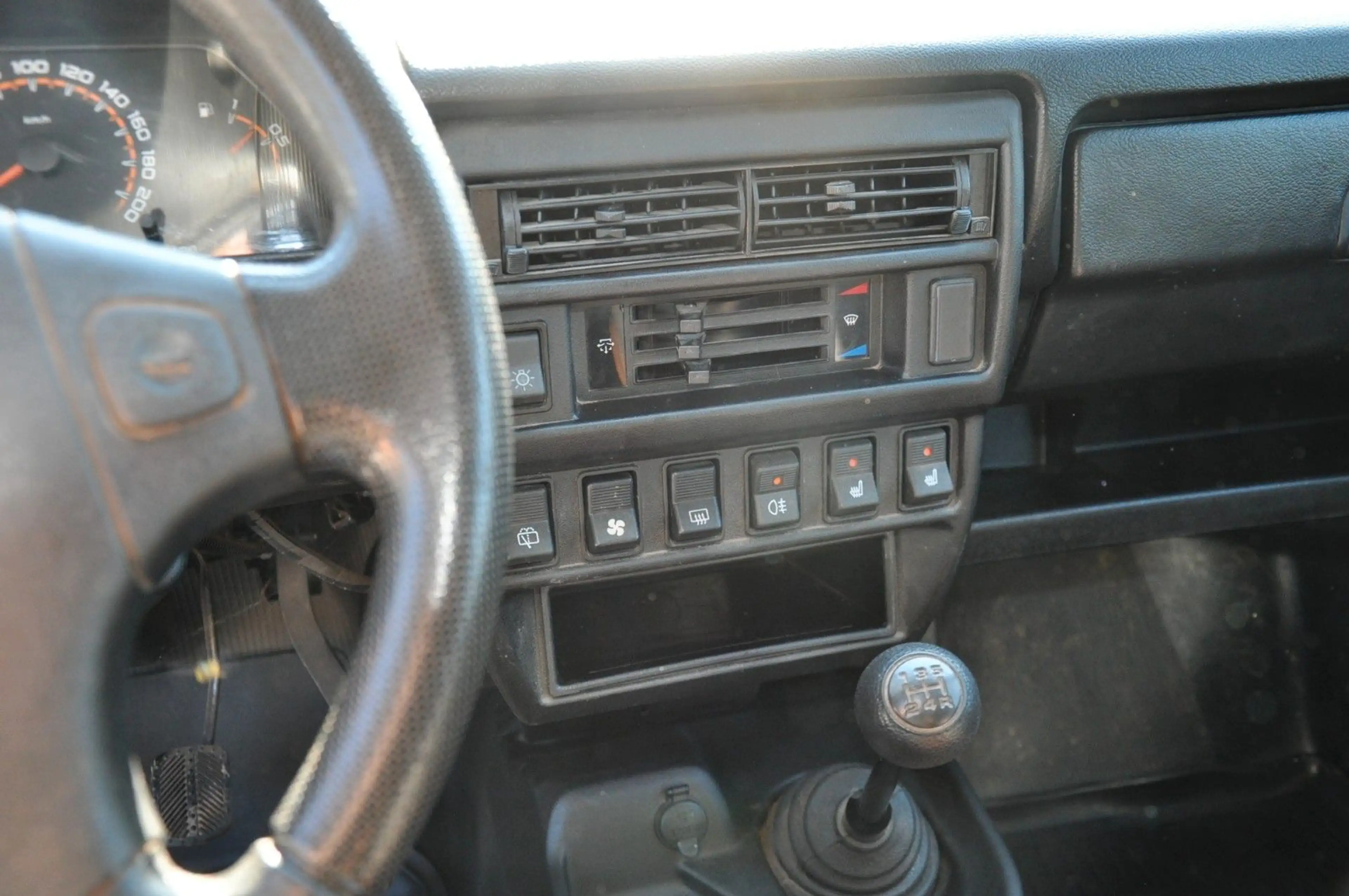 Lada Taiga 1.7 Urban 4x4 |AHK| — photo 11