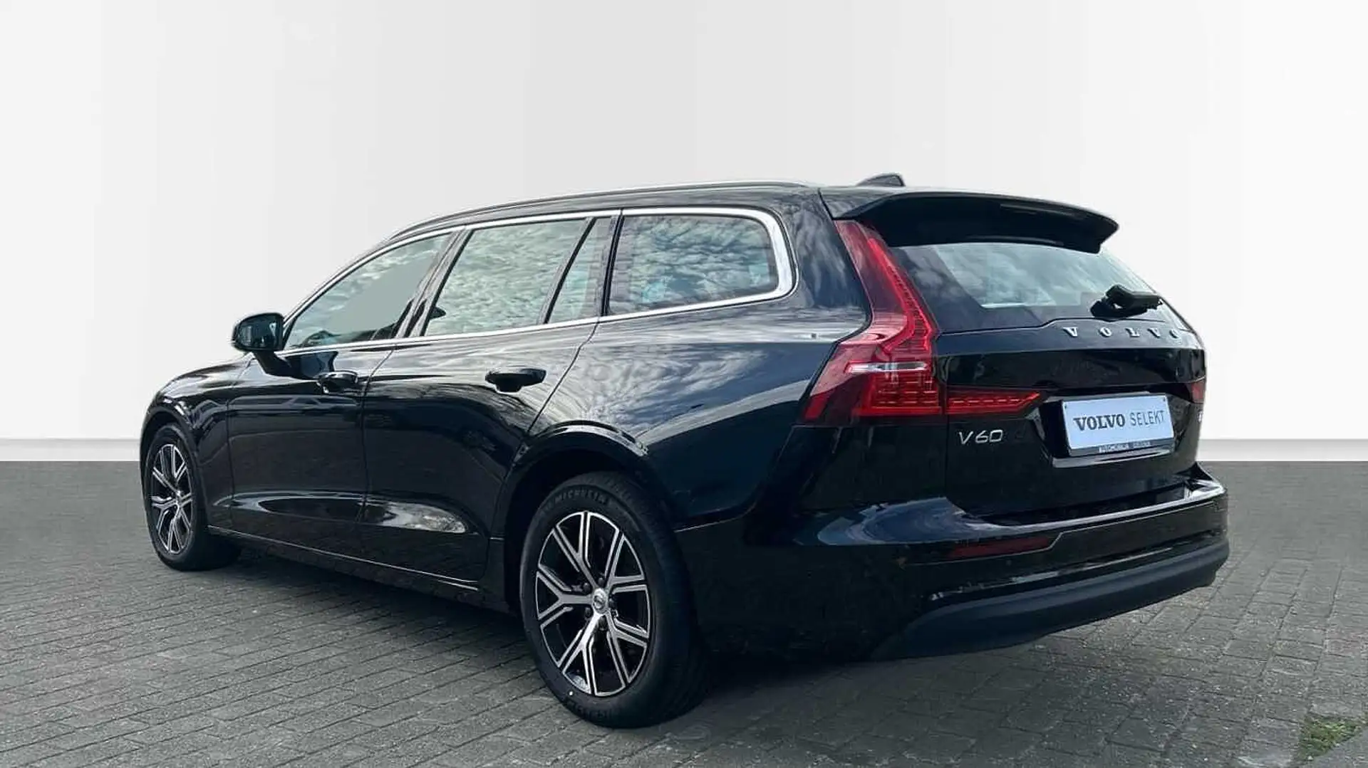 Volvo V60 Core B3 Mild hybride | Park Assist V+A | Camera | Noir - 2