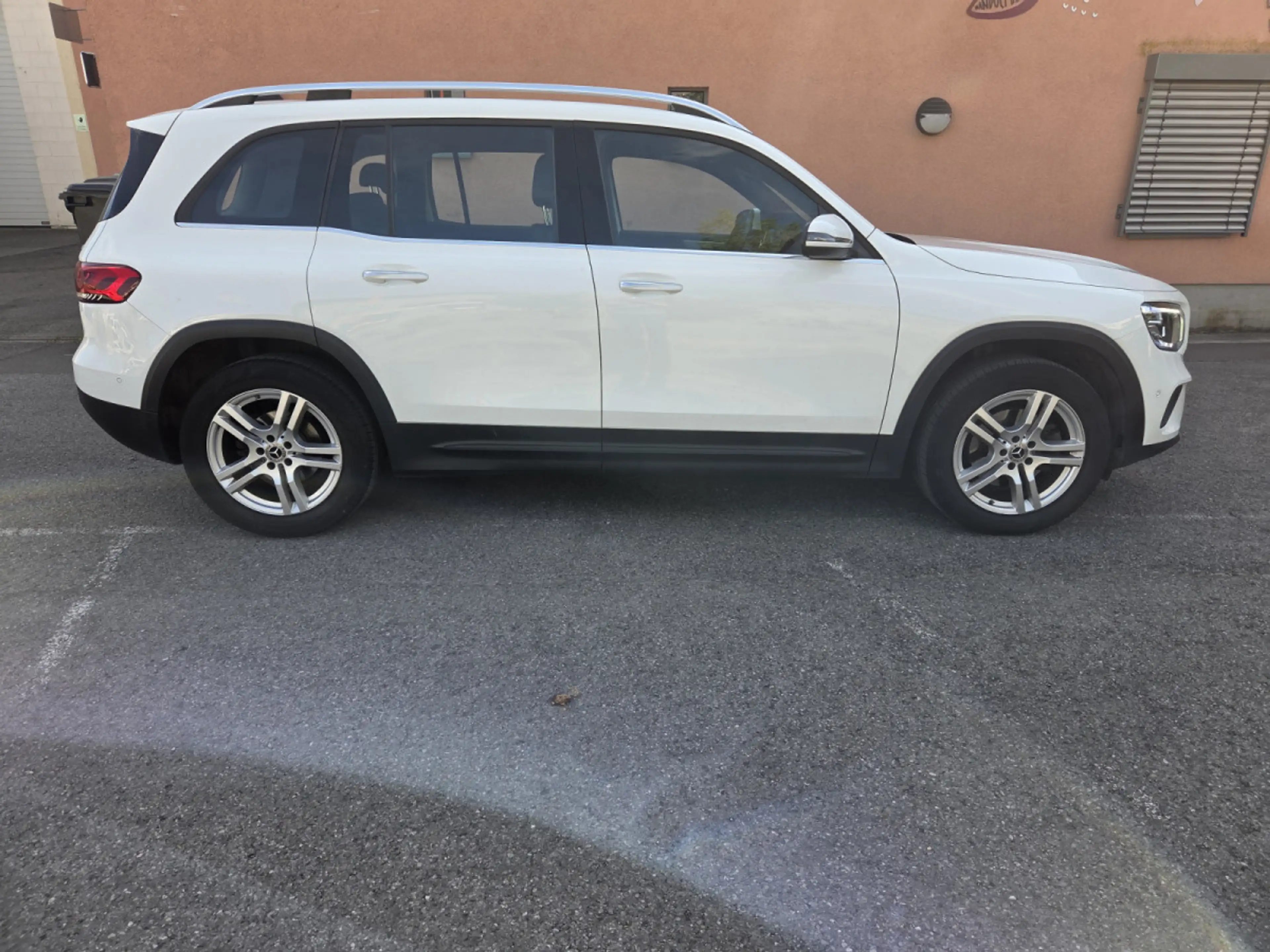 Mercedes-Benz GLB 200 4 Matic 163 CV 8G-DCT (Garantie 12 Mois) — photo 8