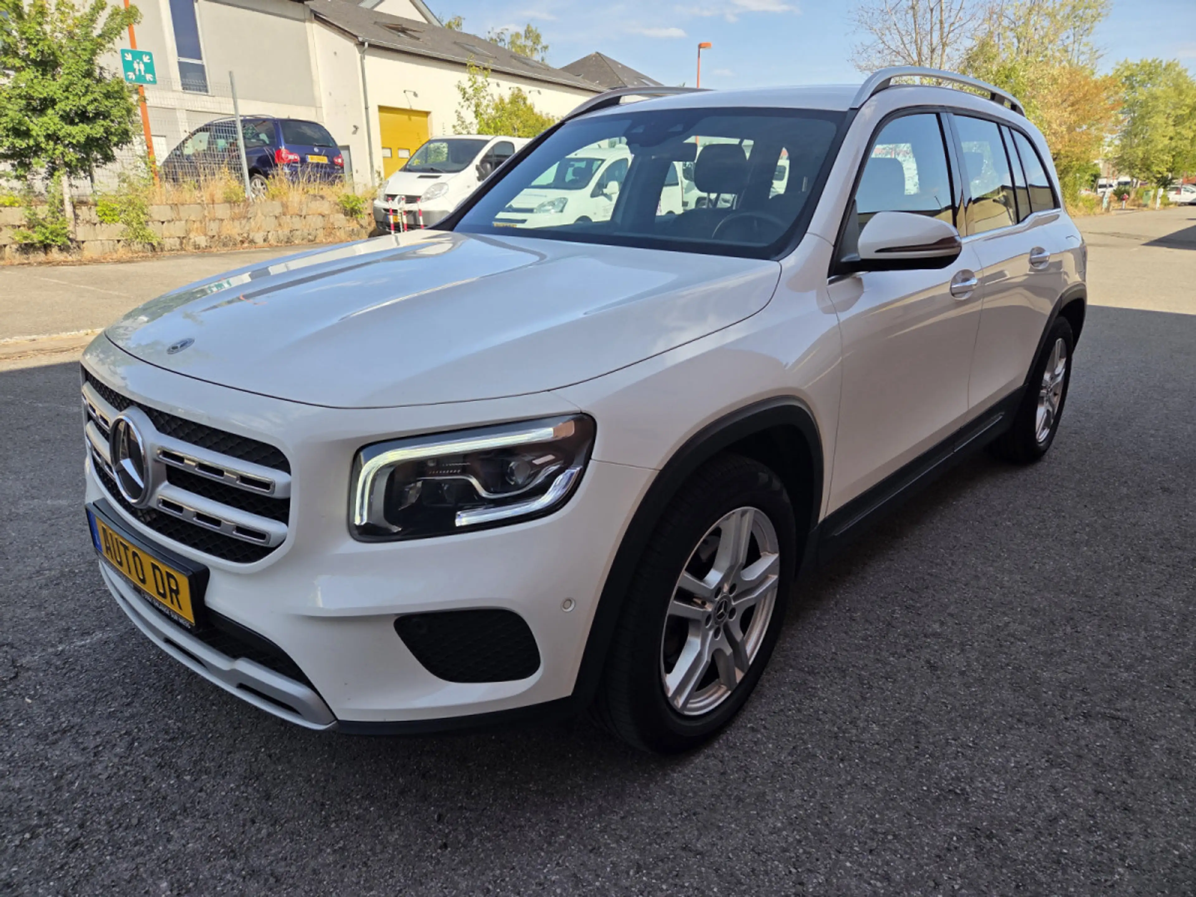 Mercedes-Benz GLB 200 4 Matic 163 CV 8G-DCT (Garantie 12 Mois) — photo 2