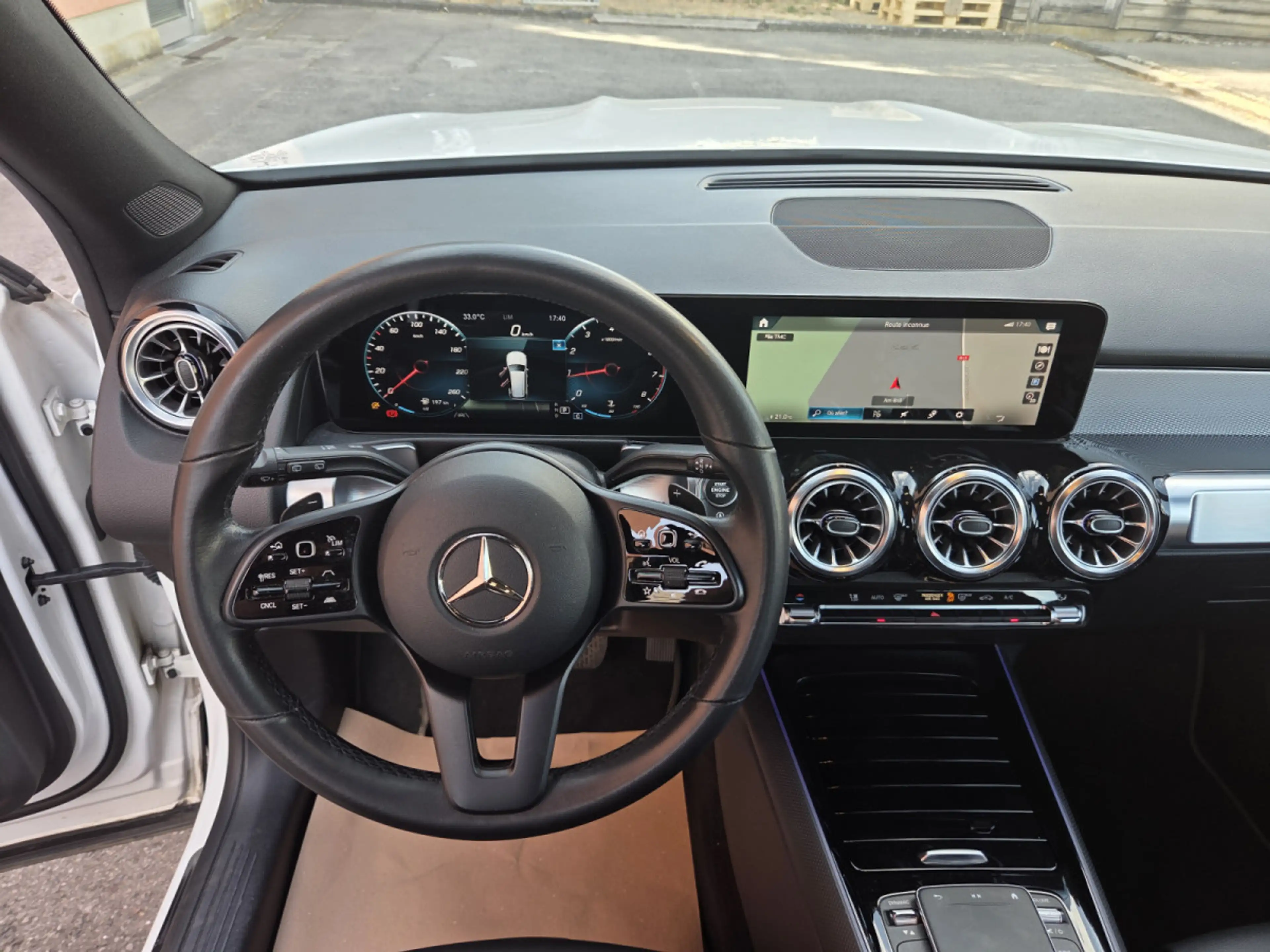 Mercedes-Benz GLB 200 4 Matic 163 CV 8G-DCT (Garantie 12 Mois) — photo 14