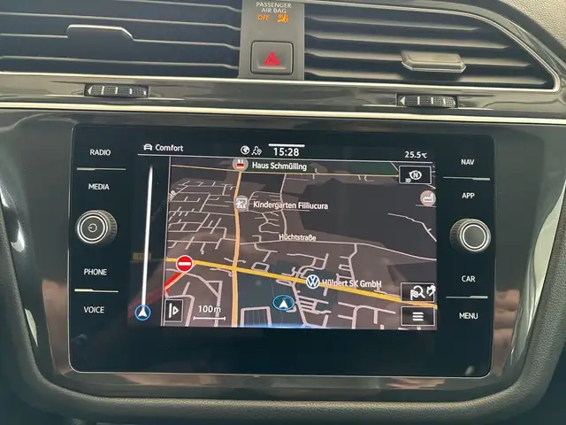 Volkswagen Tiguan Allspace view 15