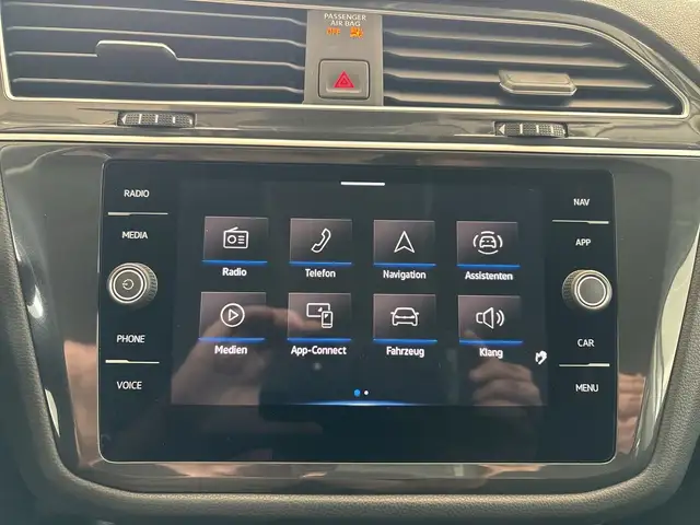 Volkswagen Tiguan Allspace view 14