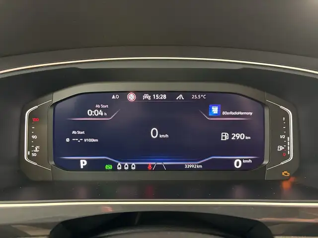 Volkswagen Tiguan Allspace view 13