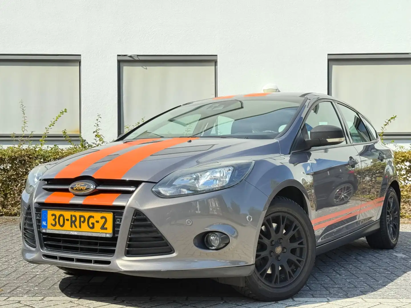 Ford Focus 1.6 TI-VCT Titanium NAP APK LIMITED EDITION ORANGE Bruin - 2