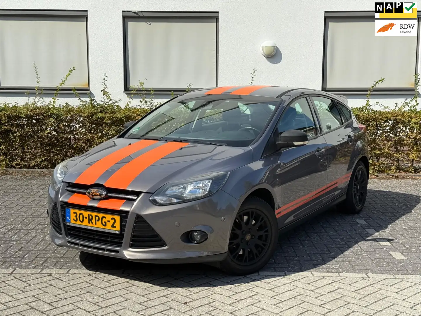 Ford Focus 1.6 TI-VCT Titanium NAP APK LIMITED EDITION ORANGE Bruin - 1