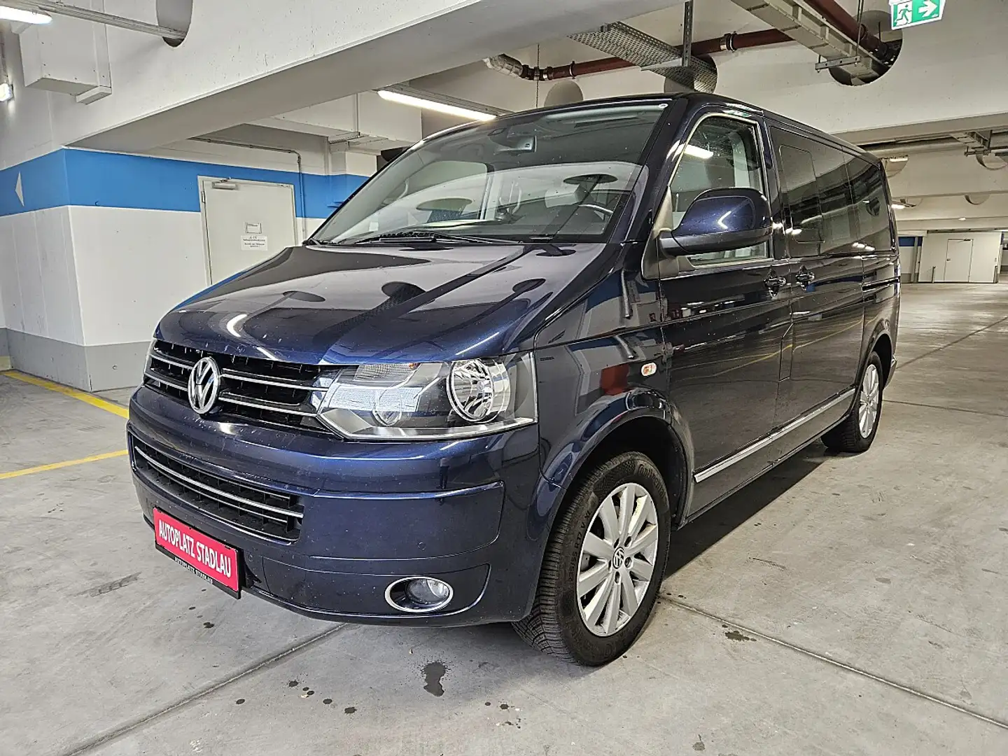 Volkswagen T5 Multivan T5 2.0 TDI Multivan Highline 4Motion Blau - 1