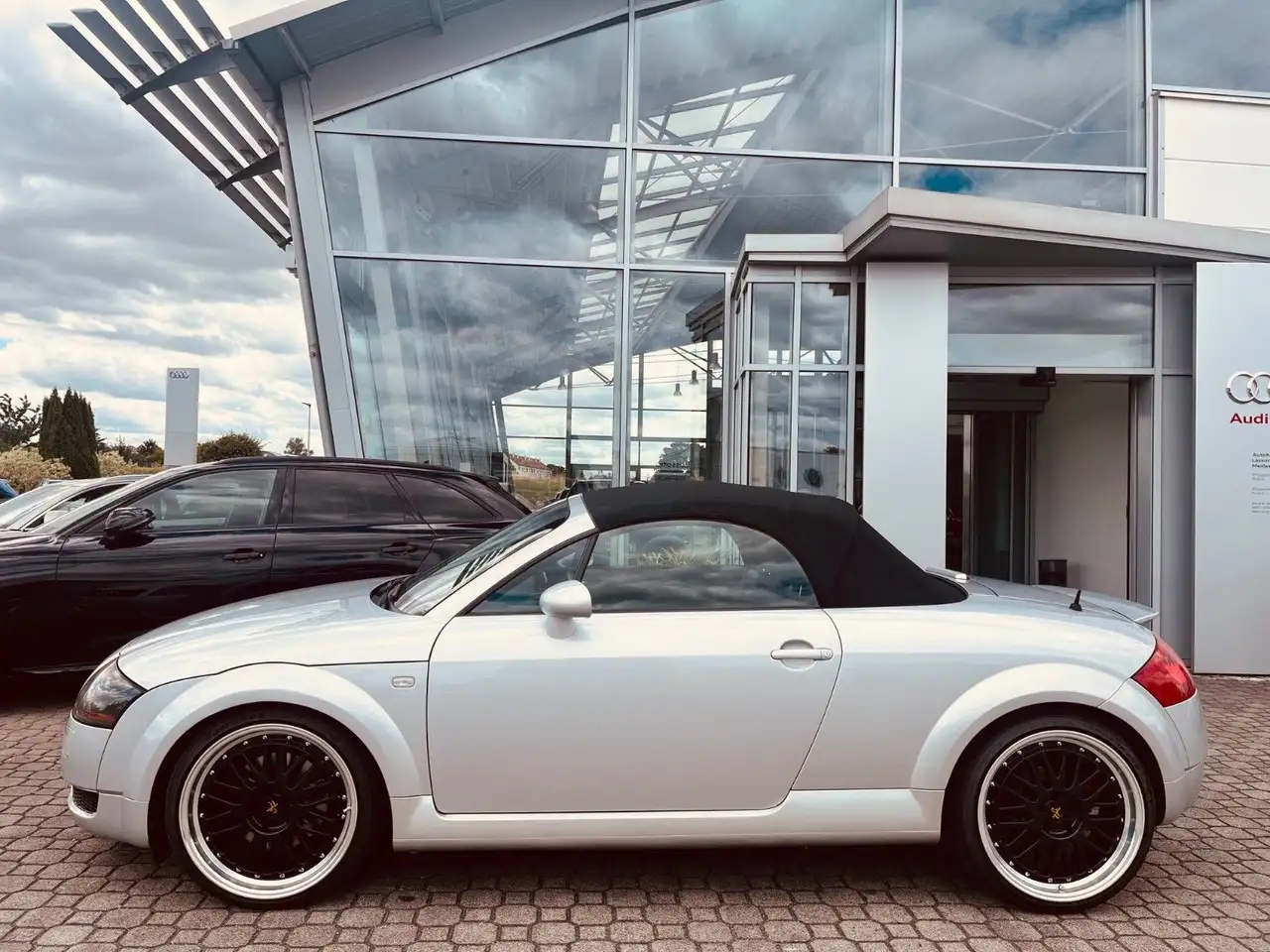 Audi TT Roadster 1.8T quattro 165 kW, foto 2