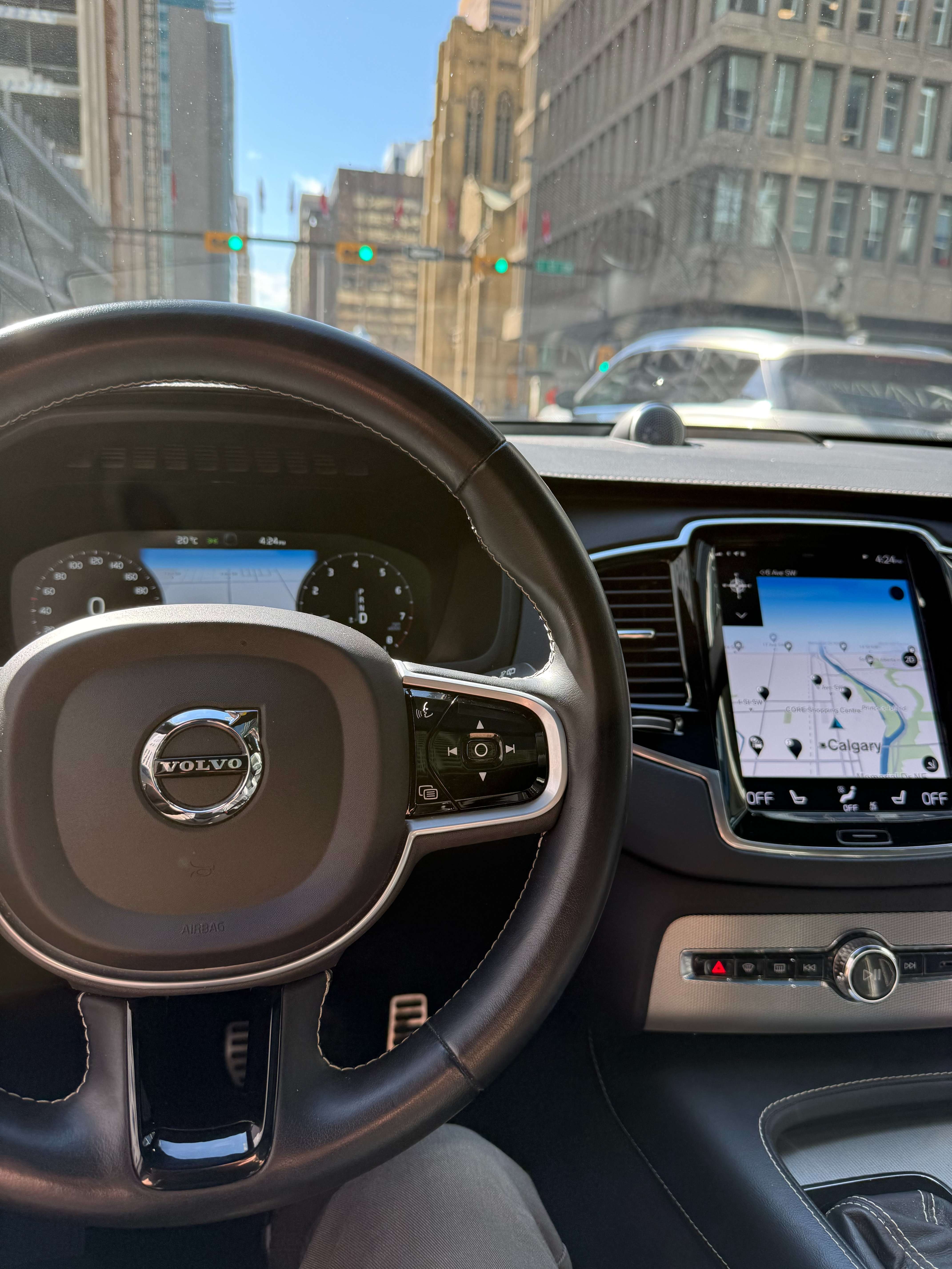 2021 Volvo XC90 R-Design thumb 12