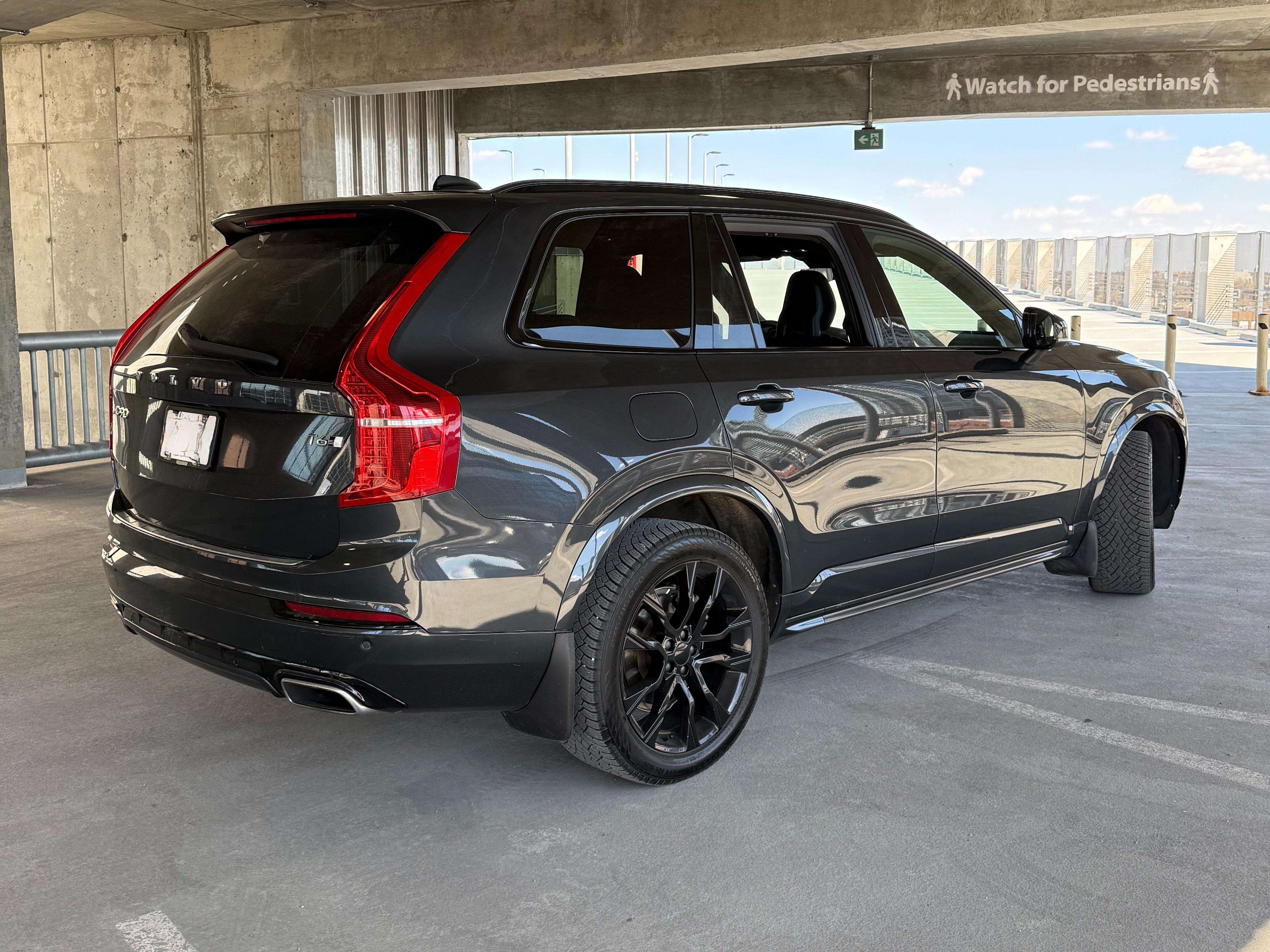 2021 Volvo XC90 R-Design thumb 6