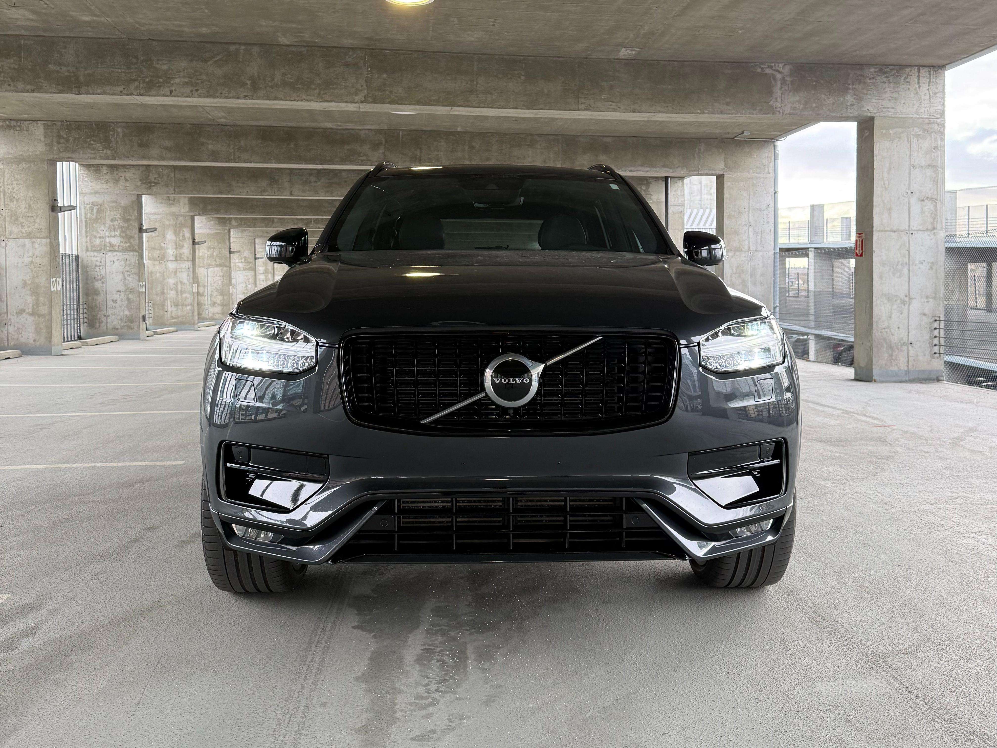 2021 Volvo XC90 R-Design thumb 9