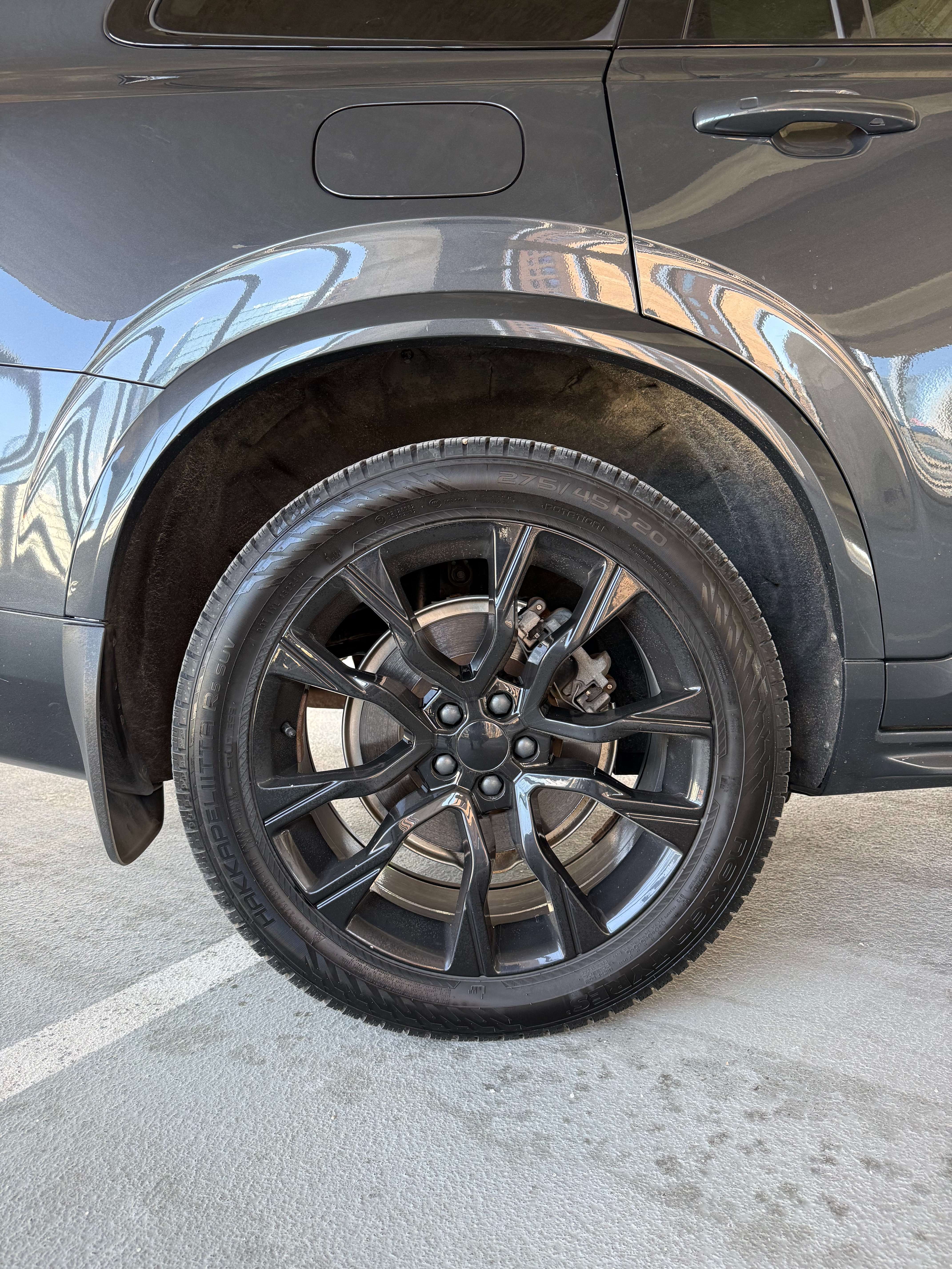 2021 Volvo XC90 R-Design thumb 11