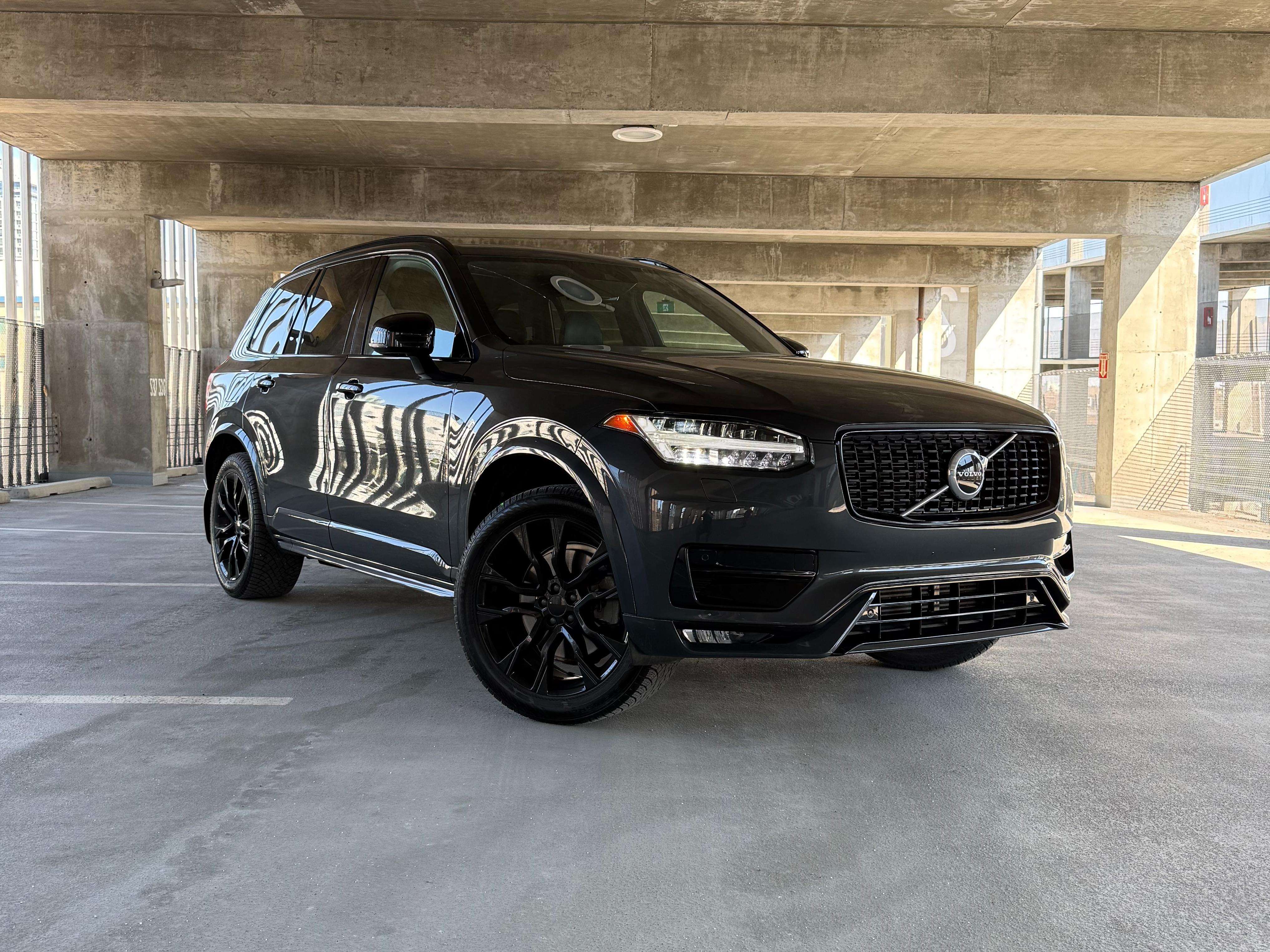 2021 Volvo XC90 R-Design thumb 8