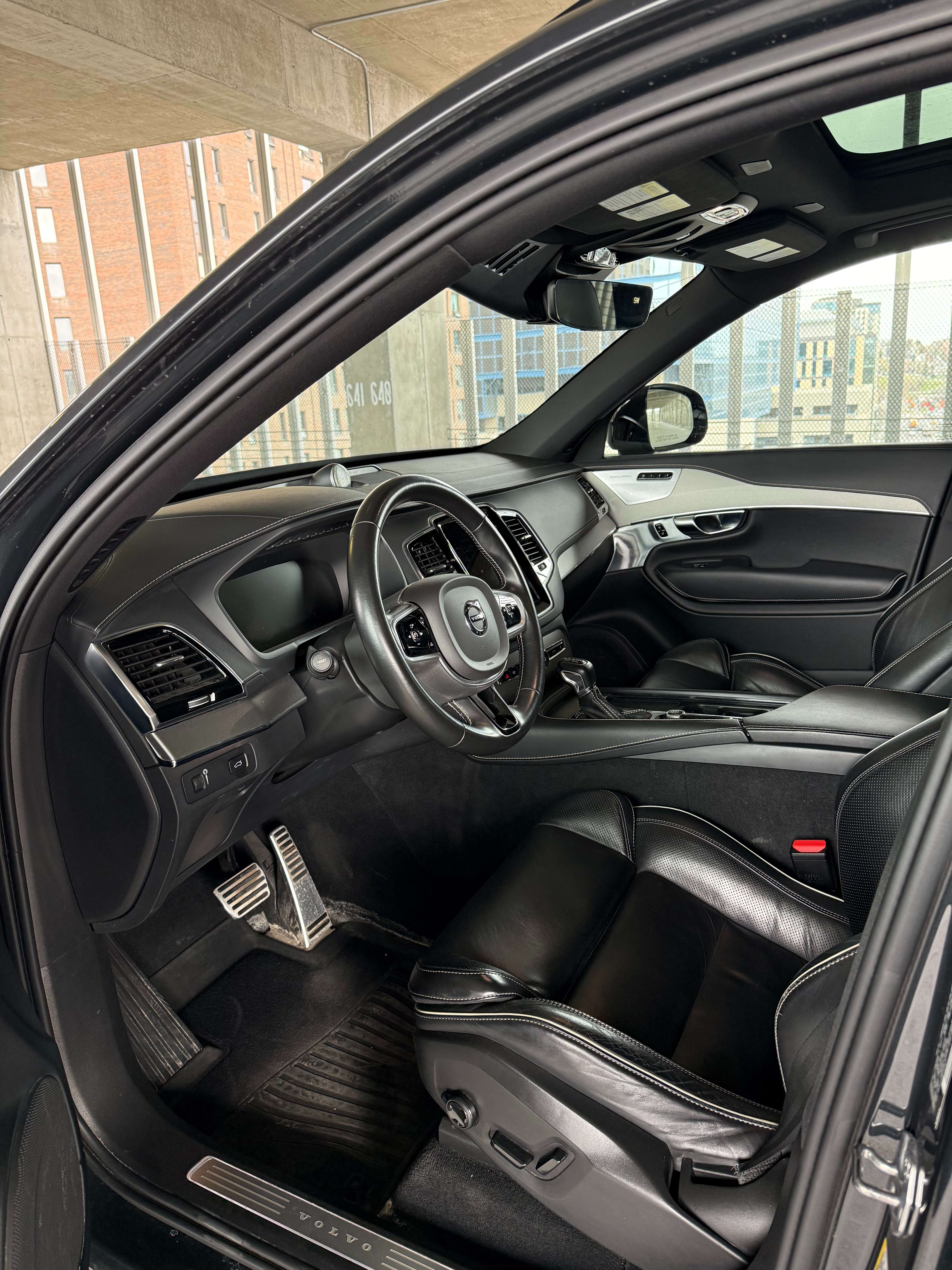 2021 Volvo XC90 R-Design thumb 14