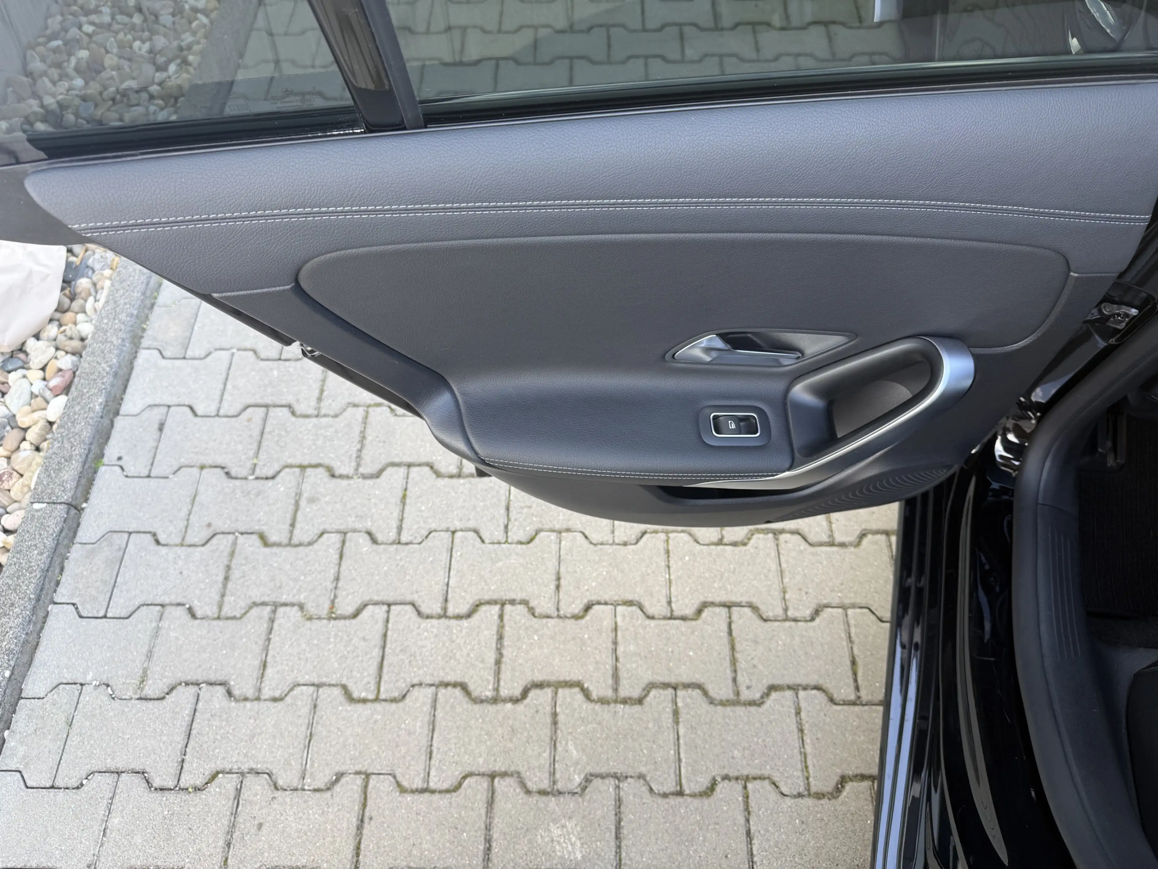 Mercedes-Benz CLA 180 CARPLAY+R-KAMERA+TOTWINKEL+TEMPOMAT+LED — photo 13