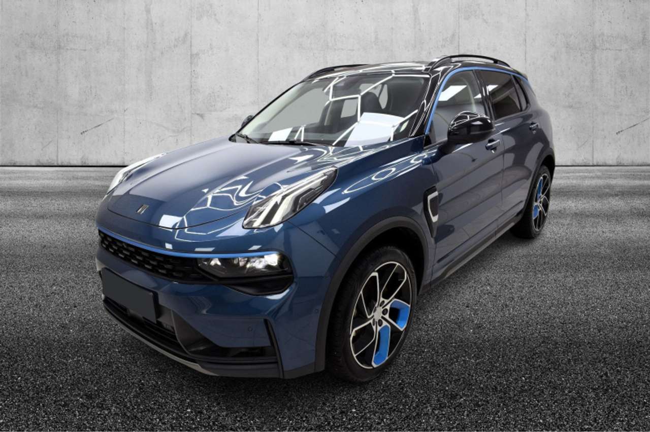 Lynk & Co 01 PHEV