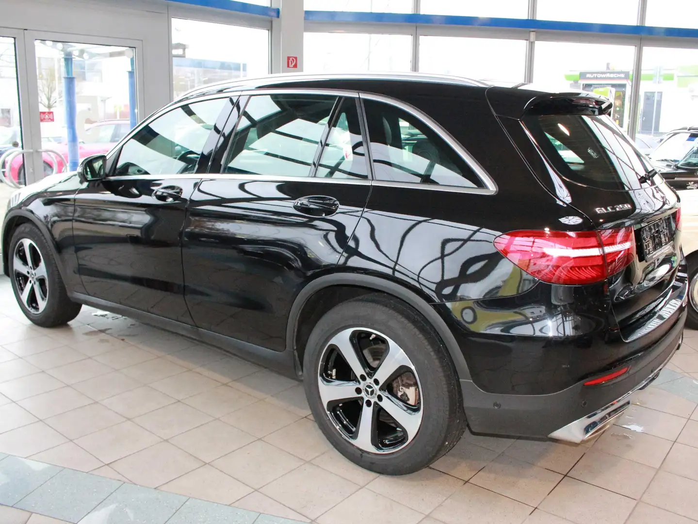 Mercedes-Benz GLC 250 GLC 250 CGI 4Matic PGSD , Teilleder , 9 Gang Schwarz - 2