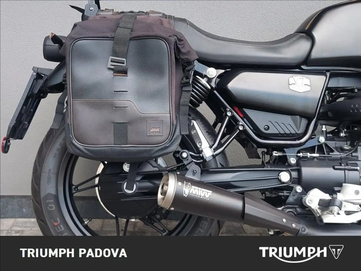 Moto Guzzi V 7 Stone 850 Negro - 2