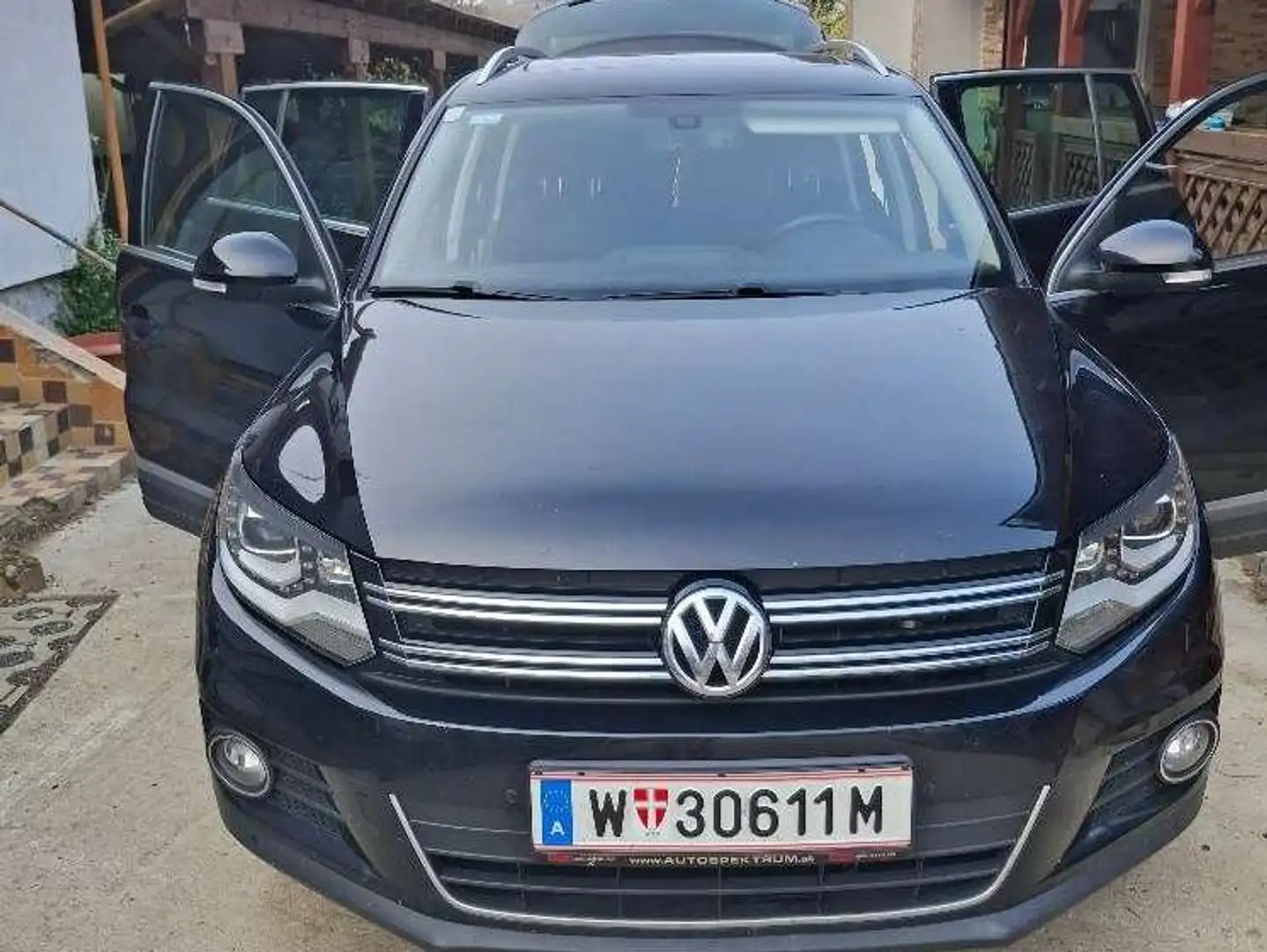 Volkswagen Tiguan Tiguan 2,0 TDI Sky BMT DPF Sky Schwarz - 1