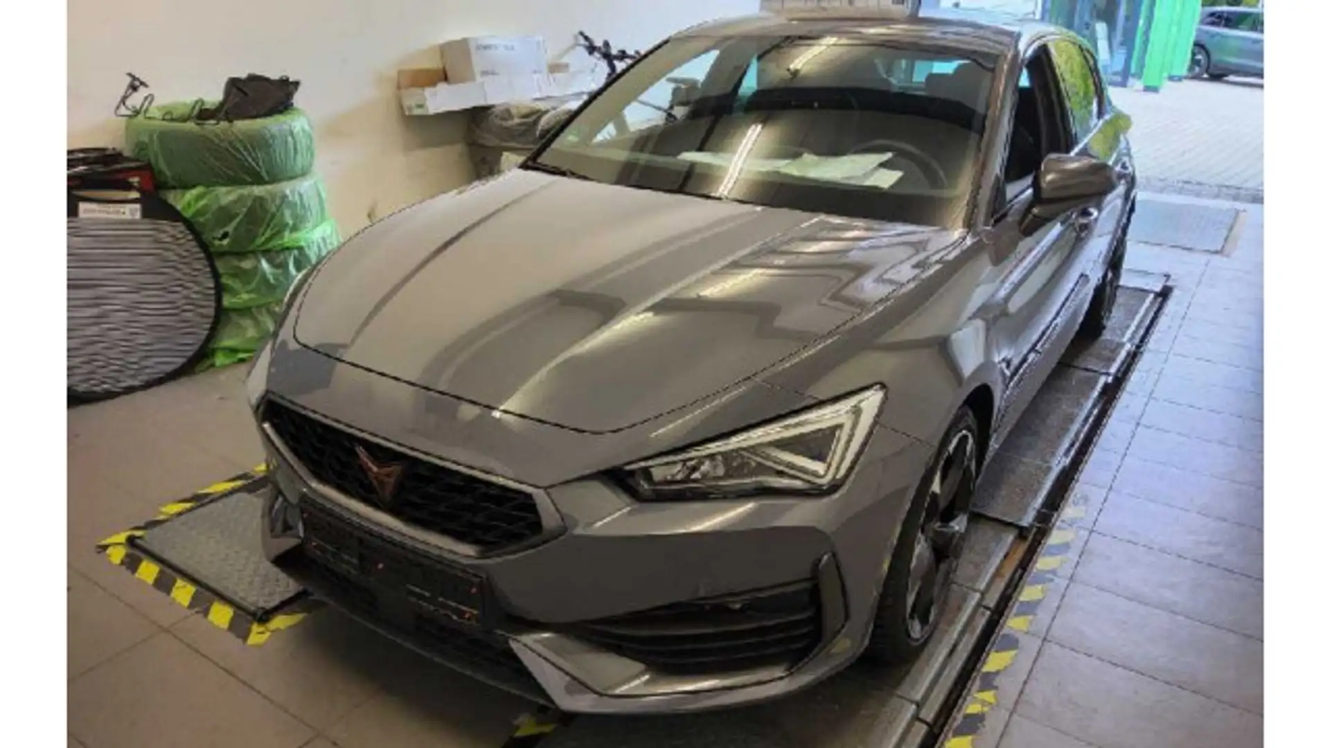 CUPRA Leon 1.4 e-HYBRID OPF Navi, Leder, Memory, Kessy Grau - 2