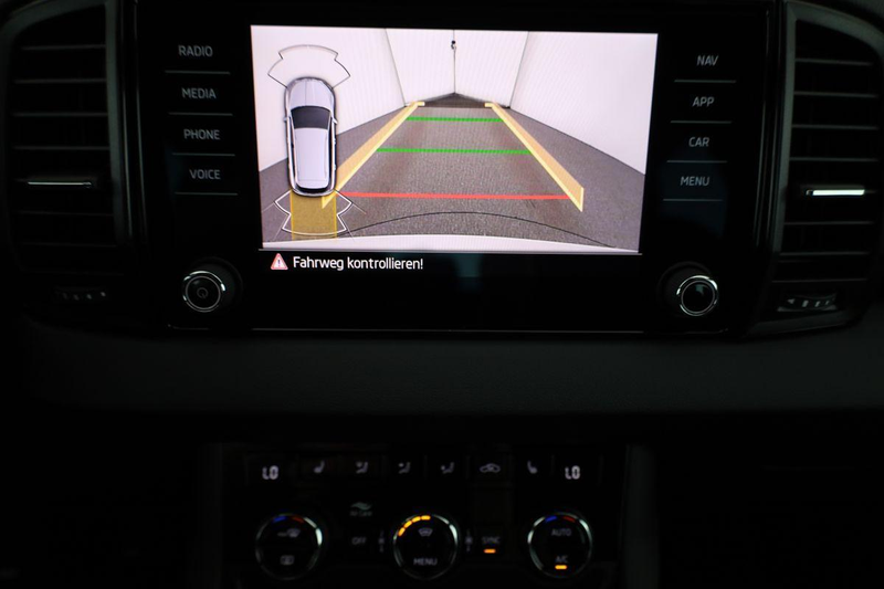Skoda Karoq Sportline 4x4 2.0 TSI DSG Sportline, Pano, AHK,... — photo 6