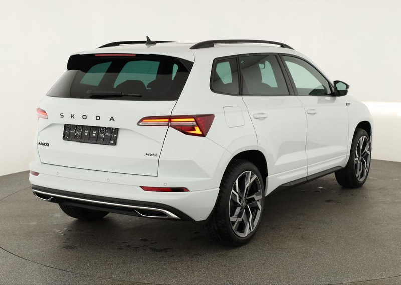 Skoda Karoq Sportline 4x4 2.0 TSI DSG Sportline, Pano, AHK,... — photo 2