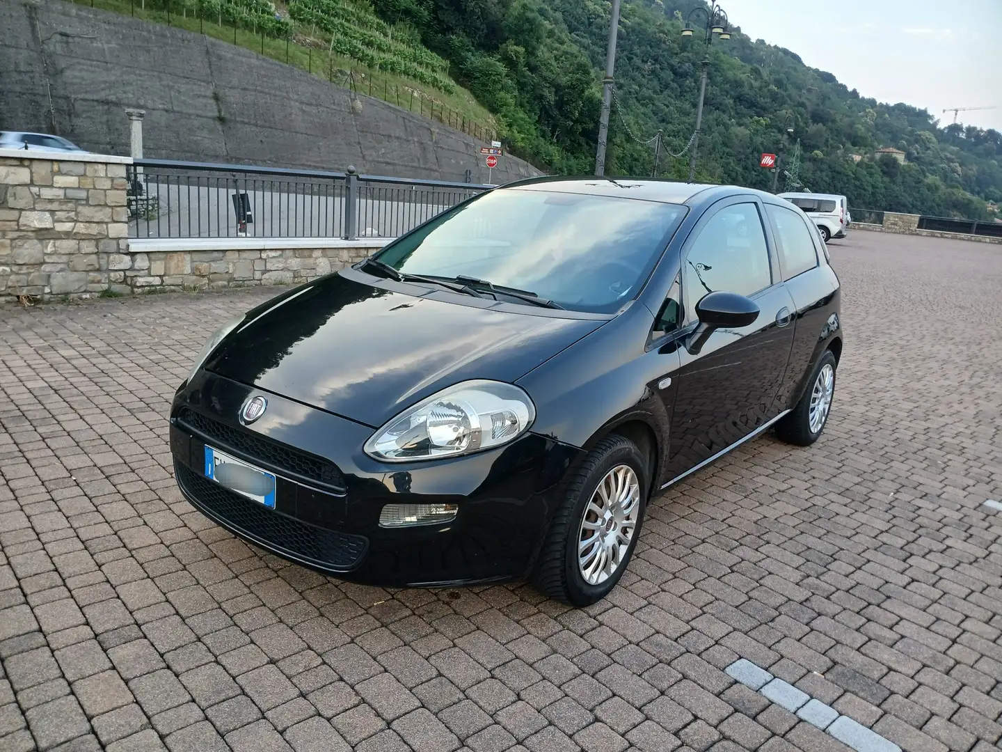 Fiat Punto 5p 1.4 Lounge s&s E6 - 2