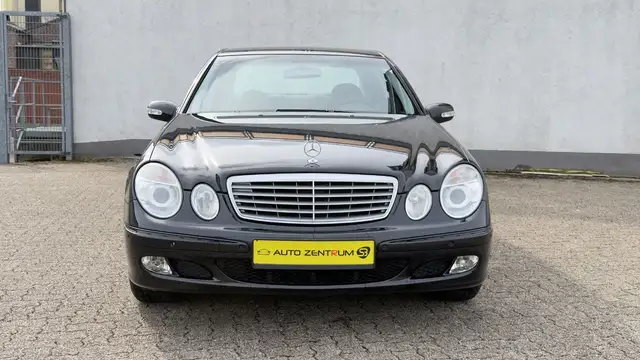Mercedes-Benz E 240 AVANTGARDE*AUTOMATIK*LEDER*KILMA*SHZ