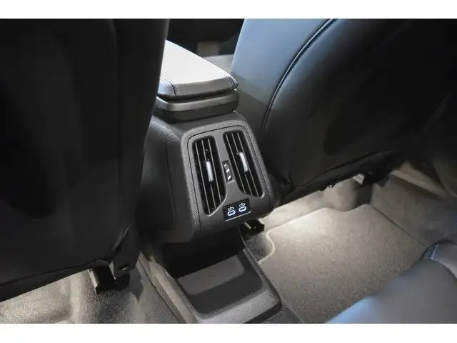 BMW X2 view 20