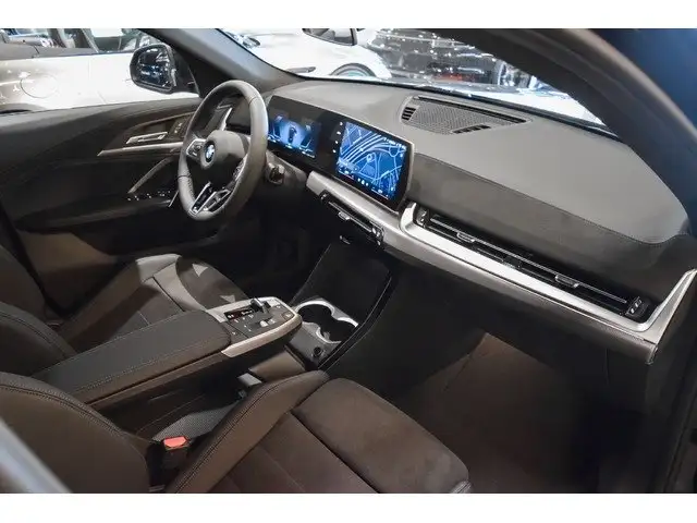 BMW X2 view 4