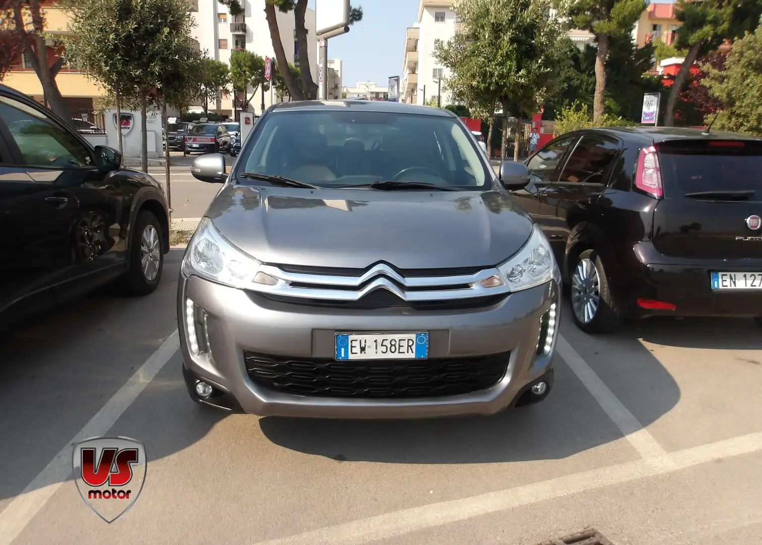Citroen C4 Aircross 1.6 HDi 115 Stop&Start 2WD Exclusive Grau - 2
