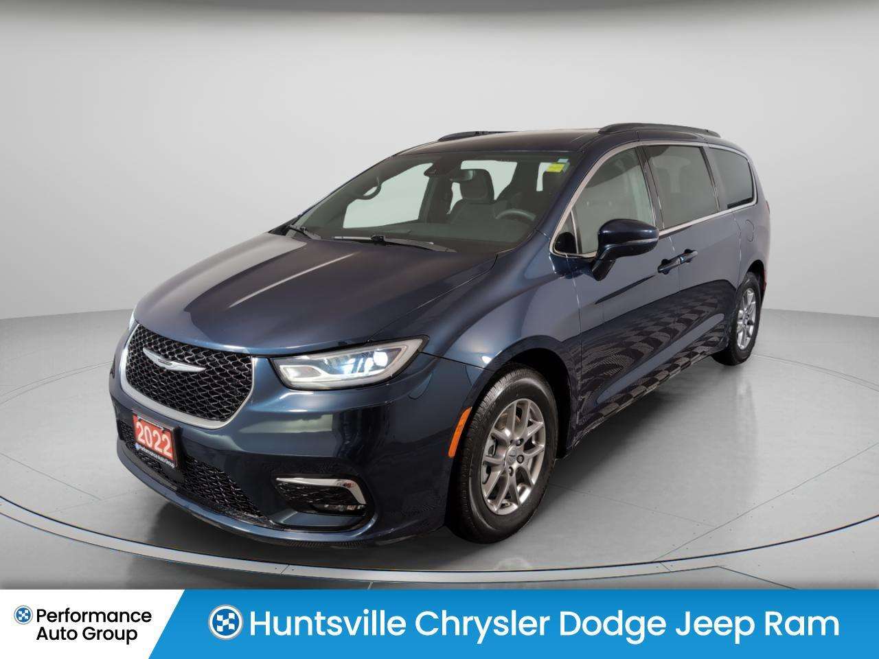 2022 Chrysler Pacifica Touring | Heated Seats & Steering | 3rd Row