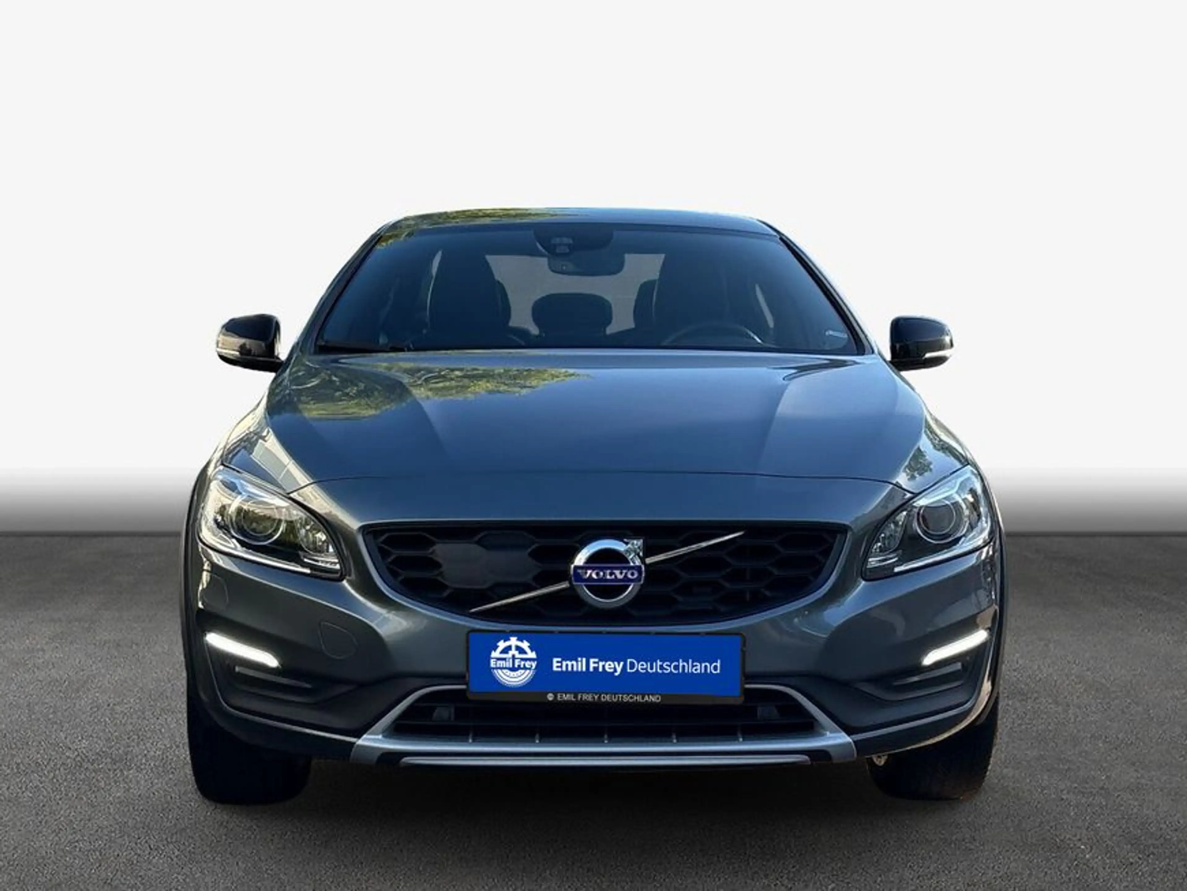 Volvo S60 Cross Country S60 Cross Country D4 Geartronic — photo 3