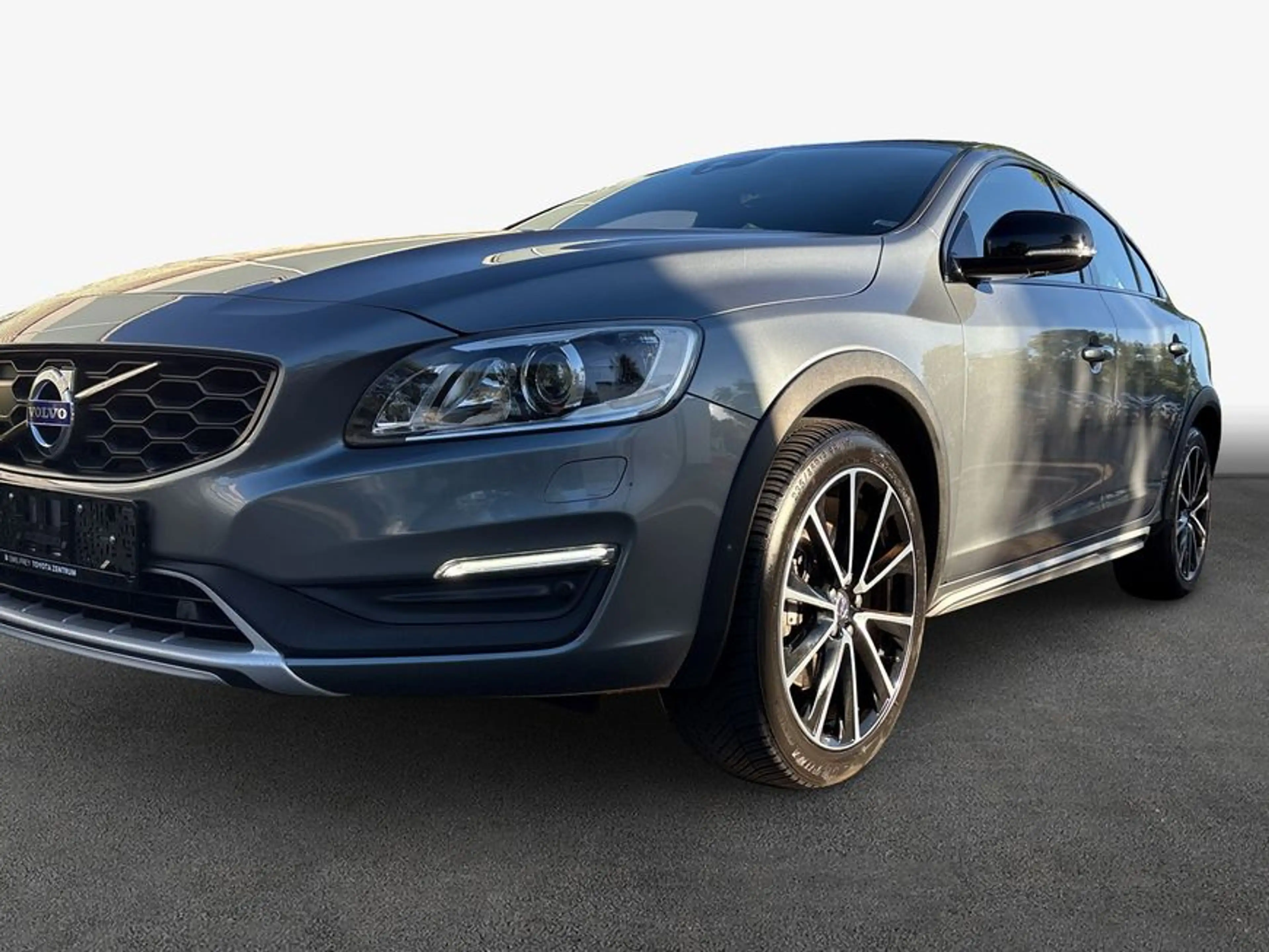 Volvo S60 Cross Country S60 Cross Country D4 Geartronic — photo 6