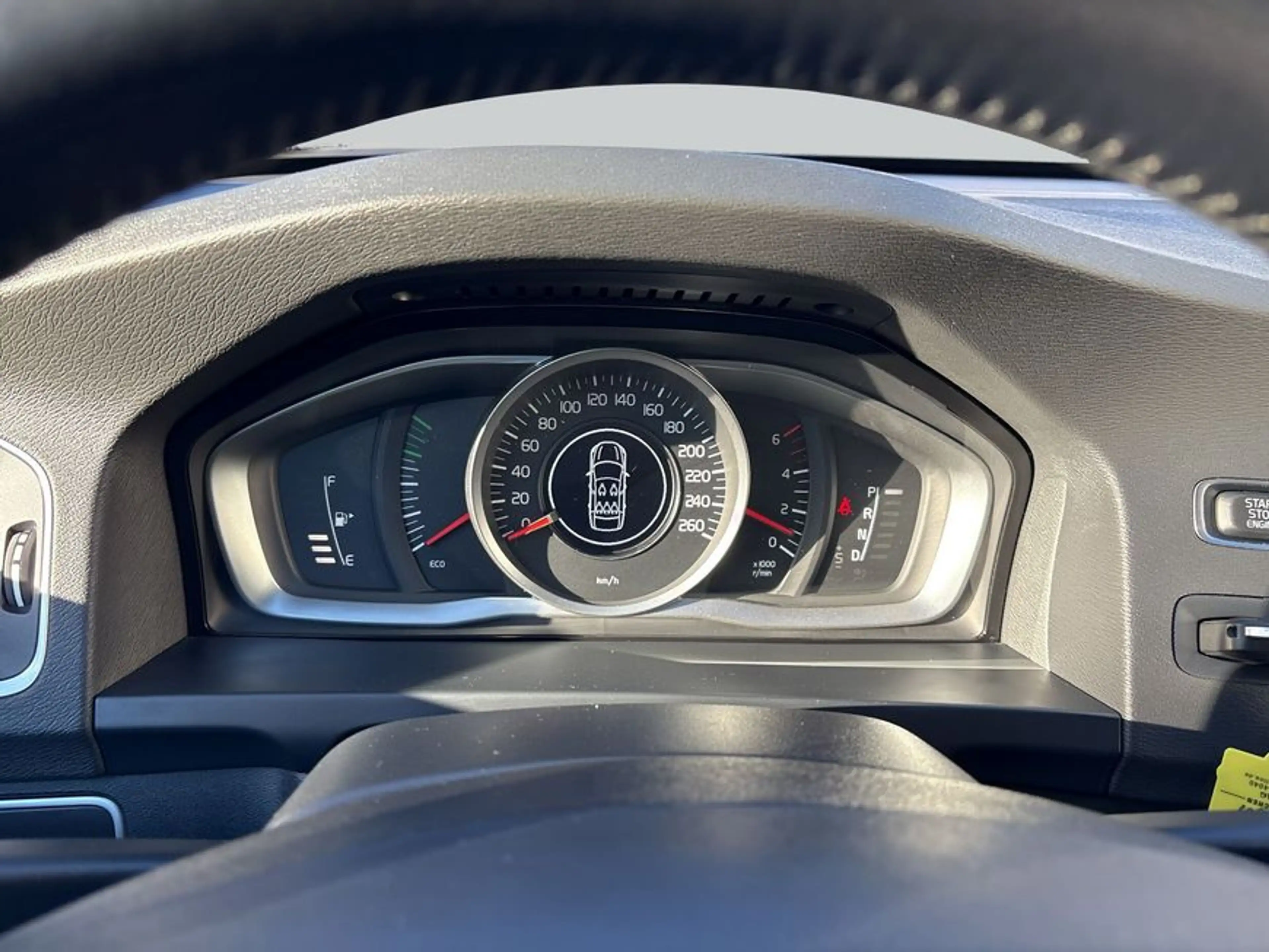 Volvo S60 Cross Country S60 Cross Country D4 Geartronic — photo 17