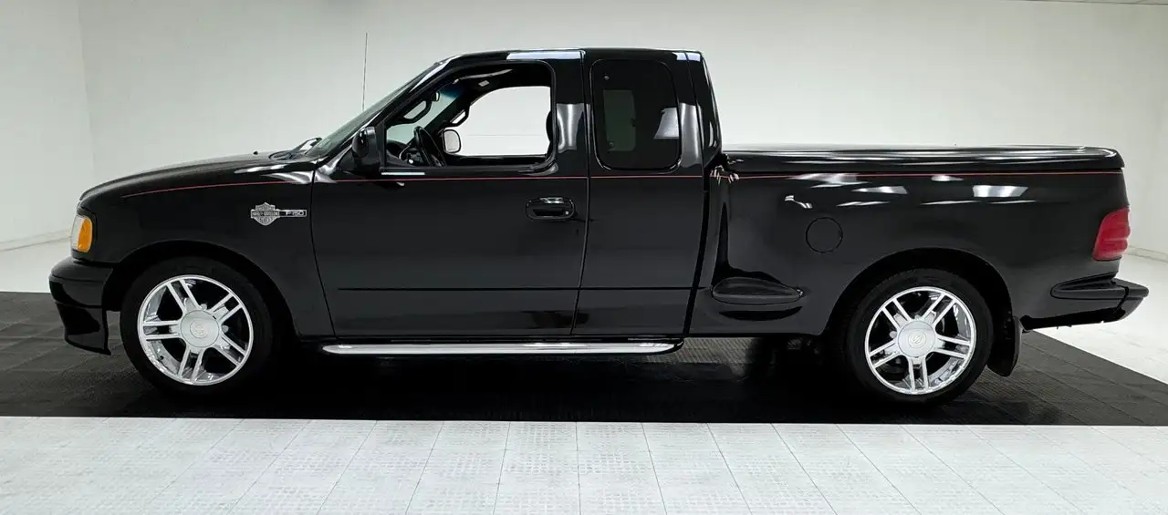 Ford F 150 Harley Davidson Edition Extended Cab 4x2 FlareSide Short Bed Pickup, foto 2