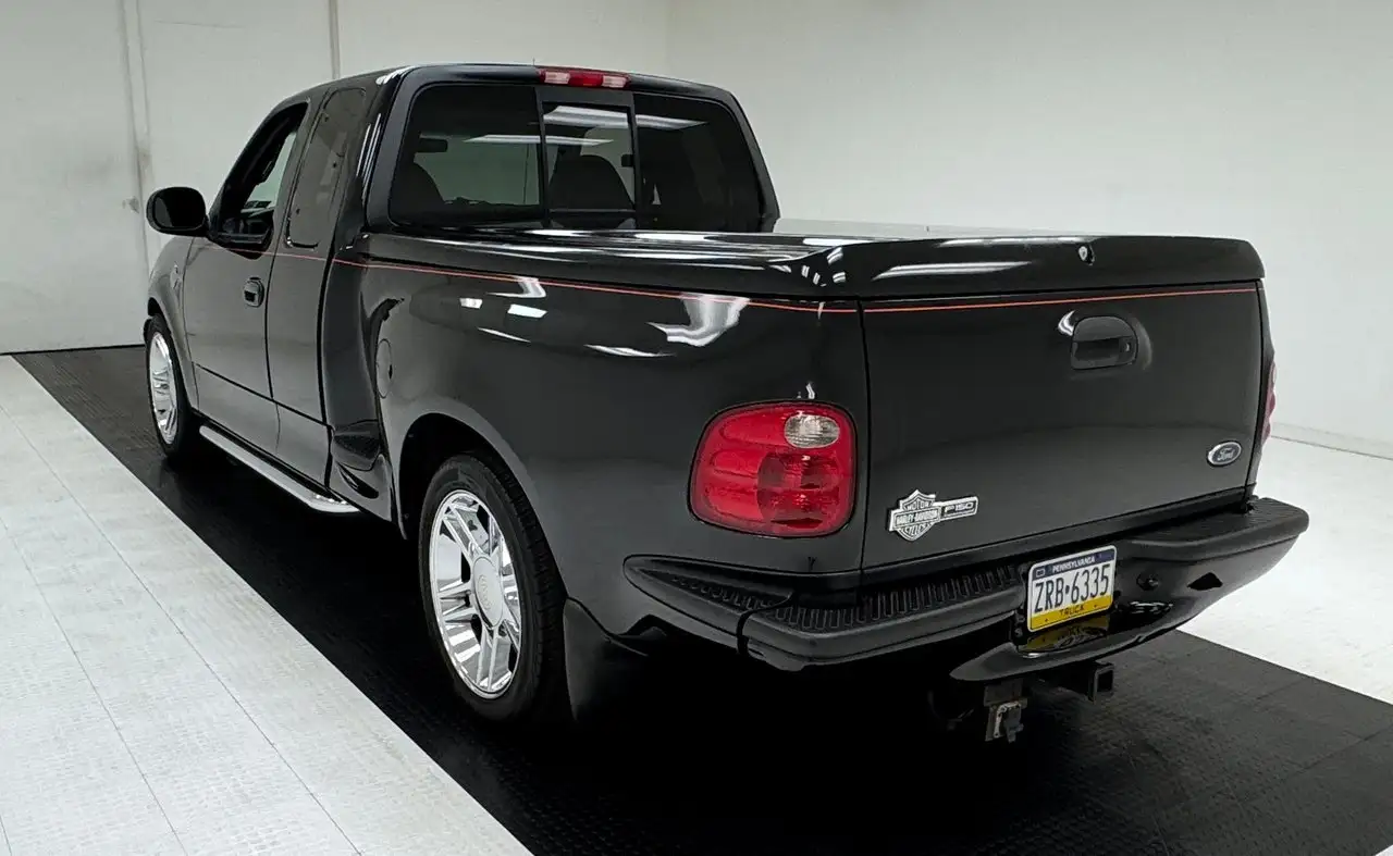 Ford F 150 Harley Davidson Edition Extended Cab 4x2 FlareSide Short Bed Pickup, foto 3