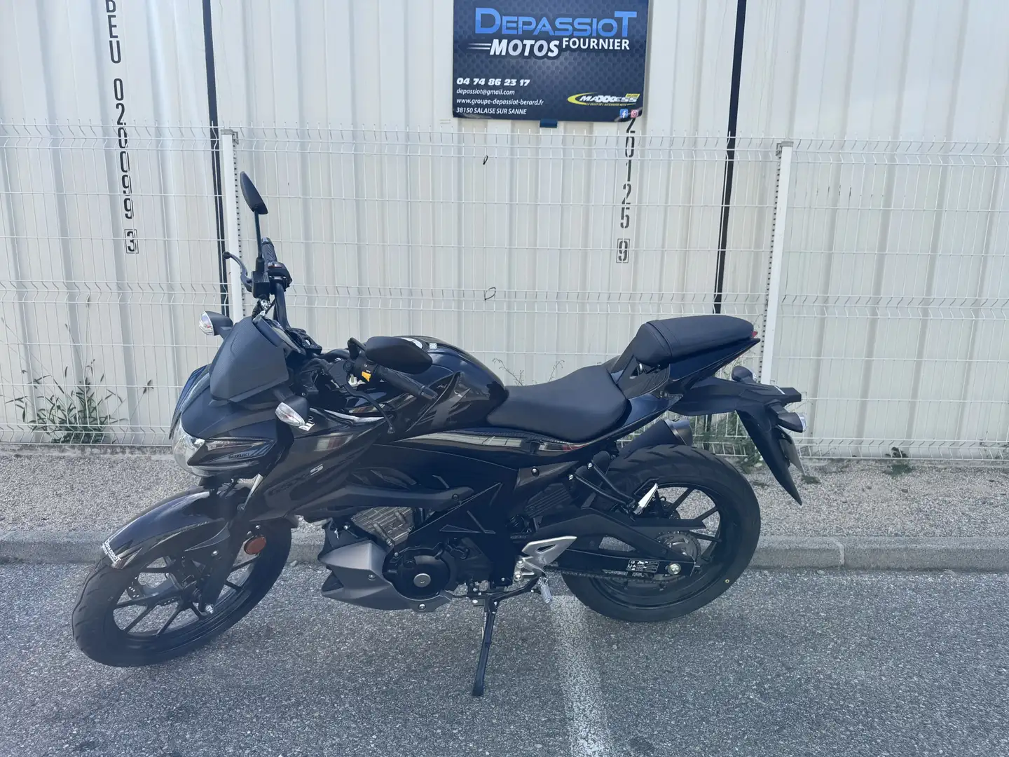 Suzuki GSX-S 125 Noir - 2