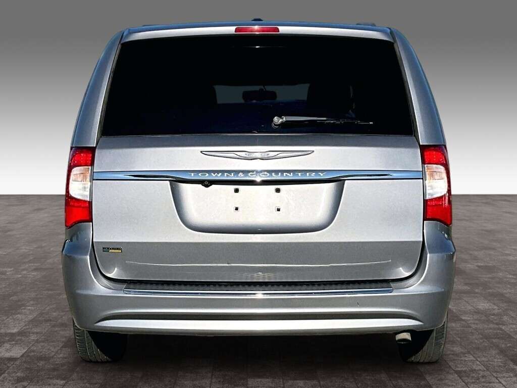 2015 Chrysler Town & Country TOURING — снимка 1
