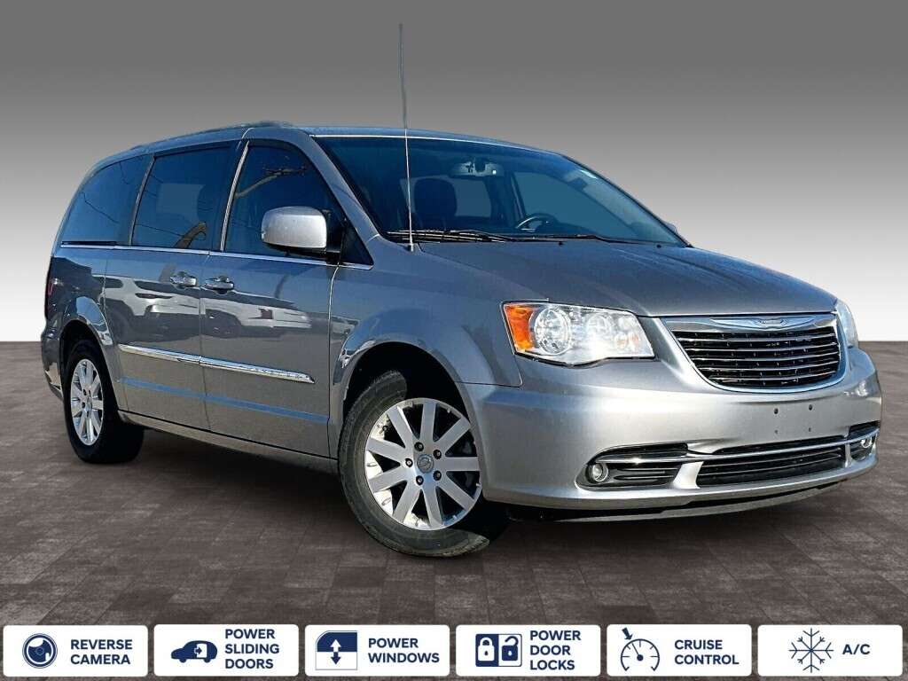 2015 Chrysler Town & Country TOURING — снимка 1